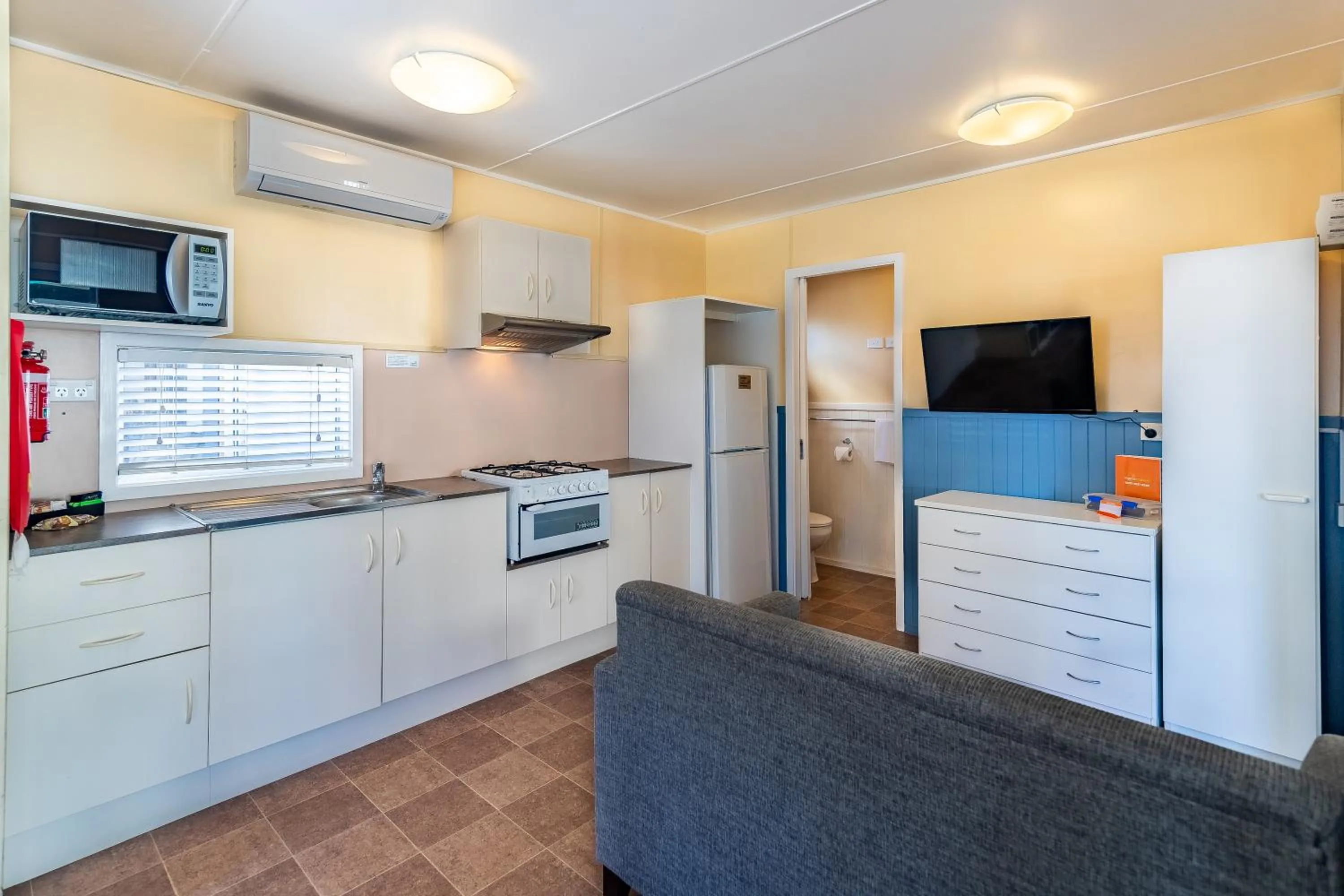 Kitchen or kitchenette in Ingenia Holidays South West Rocks