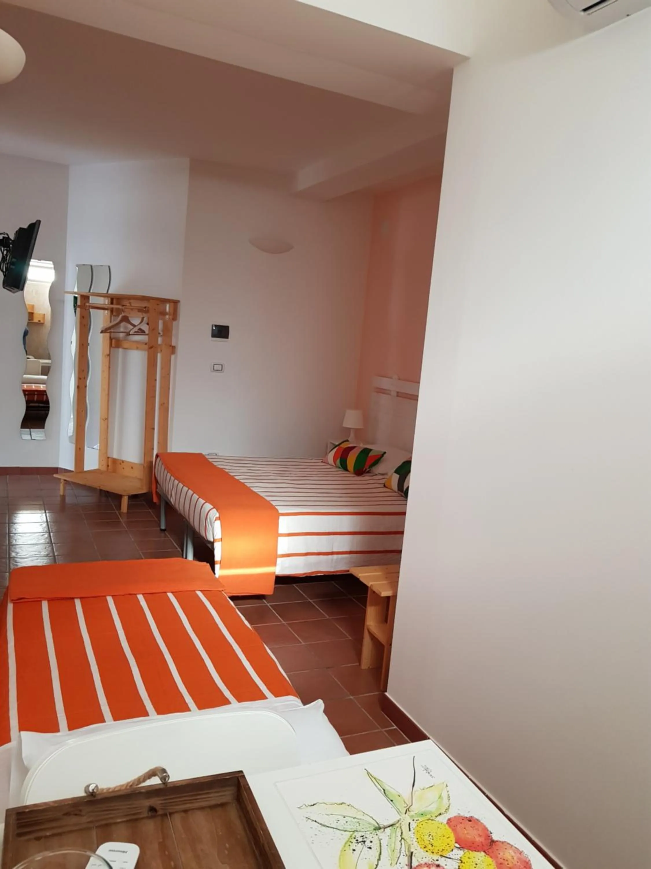 Photo of the whole room in La Macchia