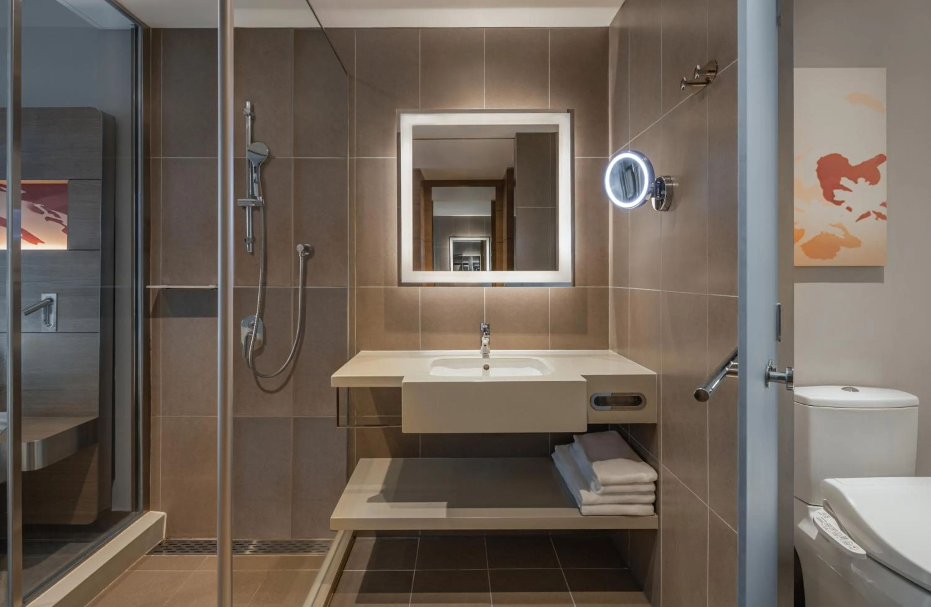 Bathroom in Hyatt Regency Taoyuan International Airport