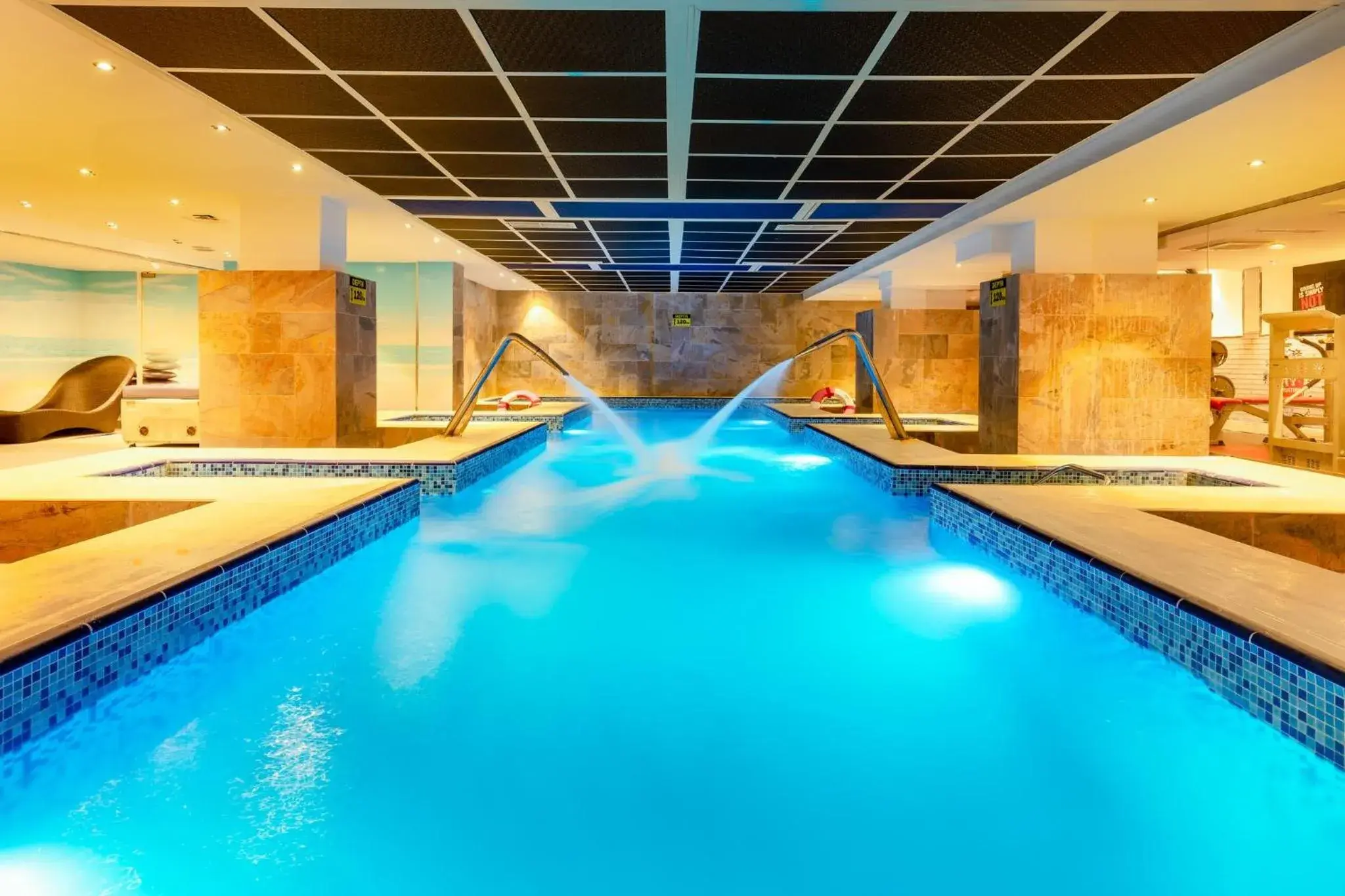 Swimming pool in Holiday Inn Riyadh Al Qasr by IHG Swimming pool in Holiday Inn Riyadh Al Qasr by IHG