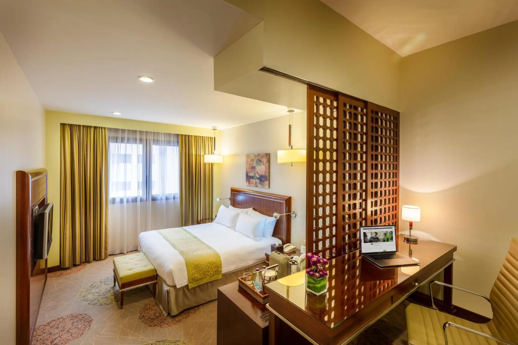 Photo of the whole room, Bed in Holiday Inn Riyadh Al Qasr by IHG