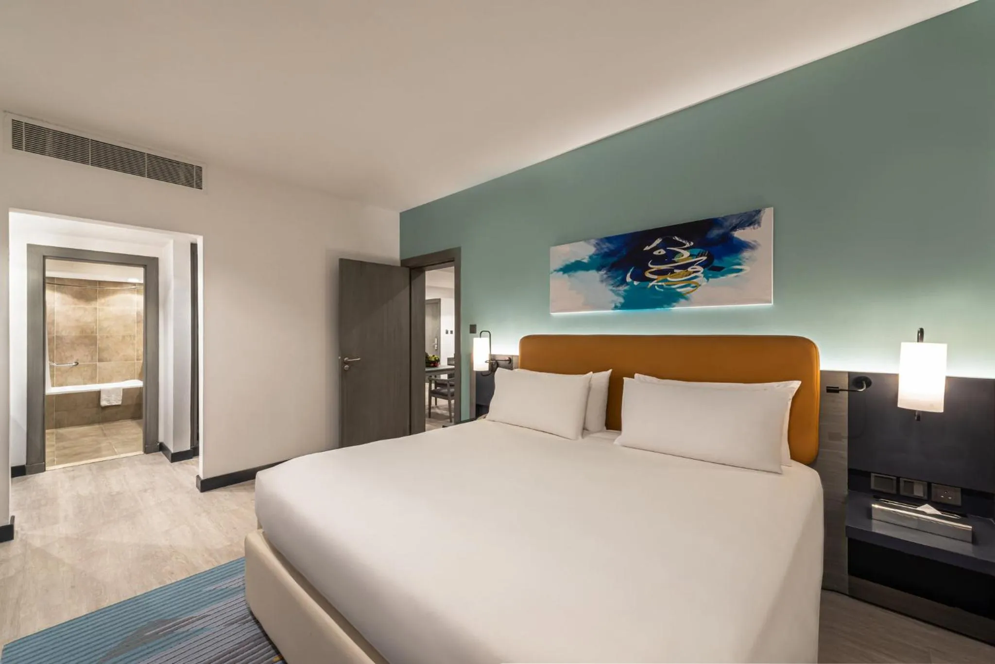 Photo of the whole room, Bed in Holiday Inn Riyadh Al Qasr by IHG