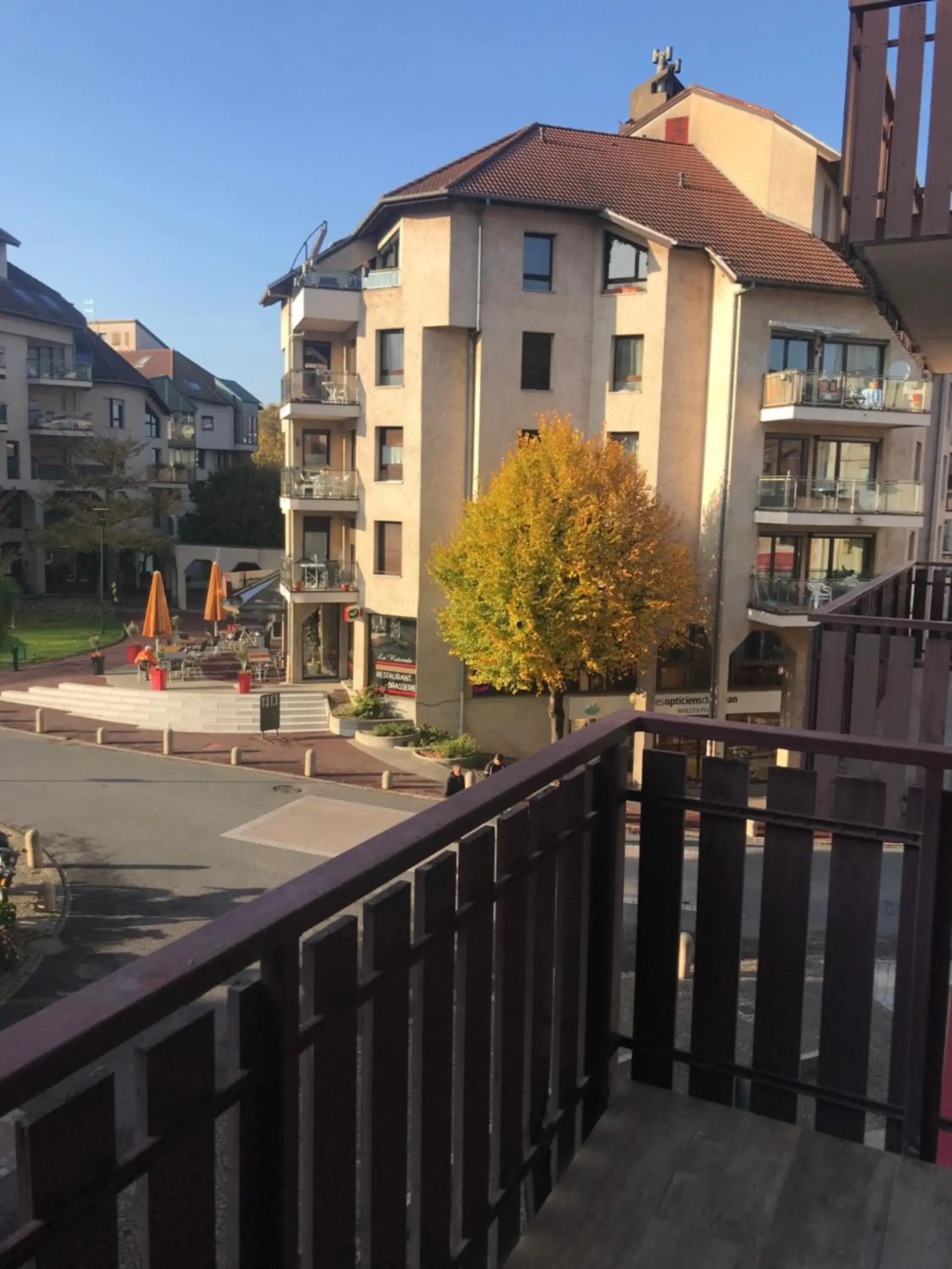 City view in Hotel Le Bourgogne City view in Hotel Le Bourgogne