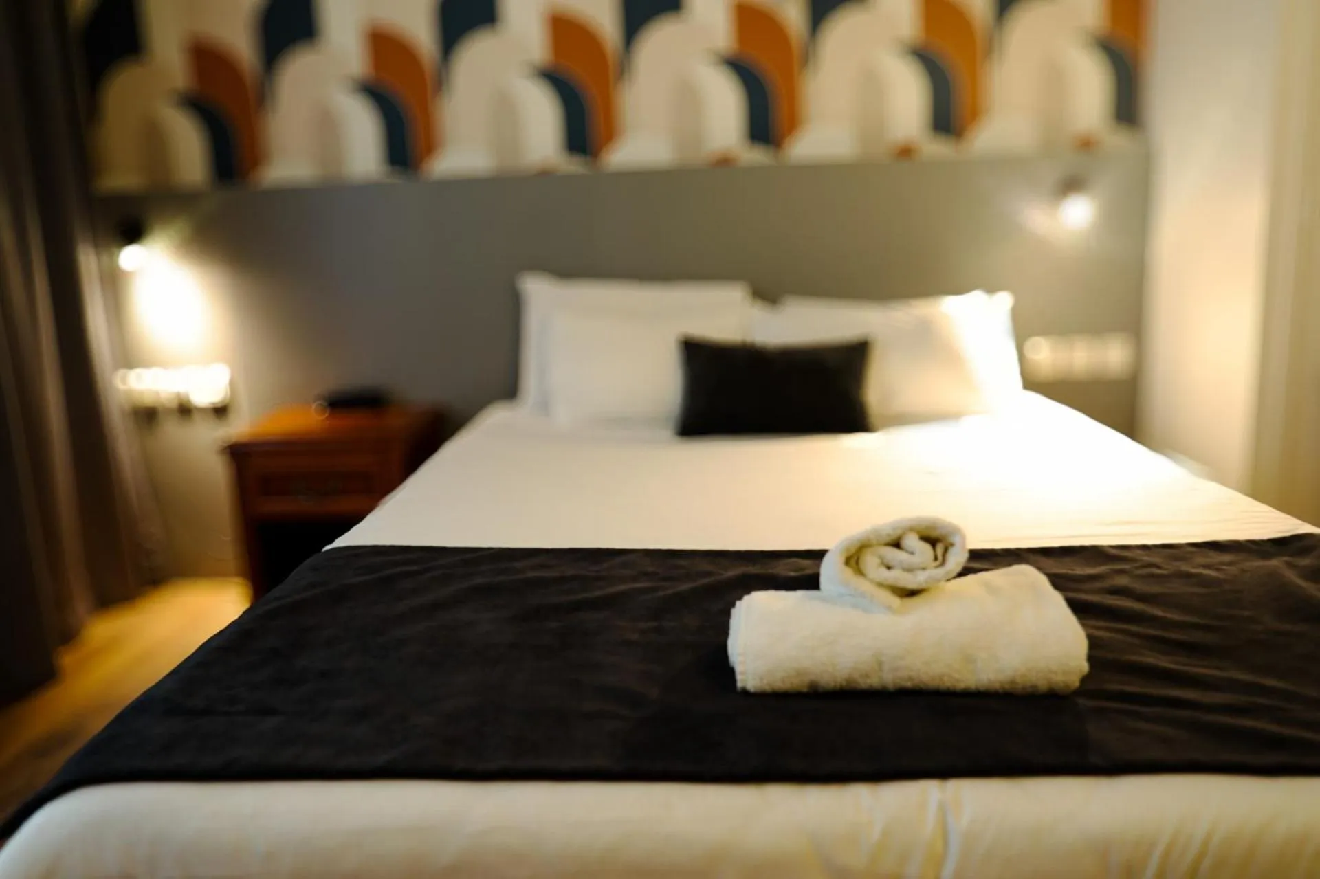 Bed in Hotel Le Bourgogne