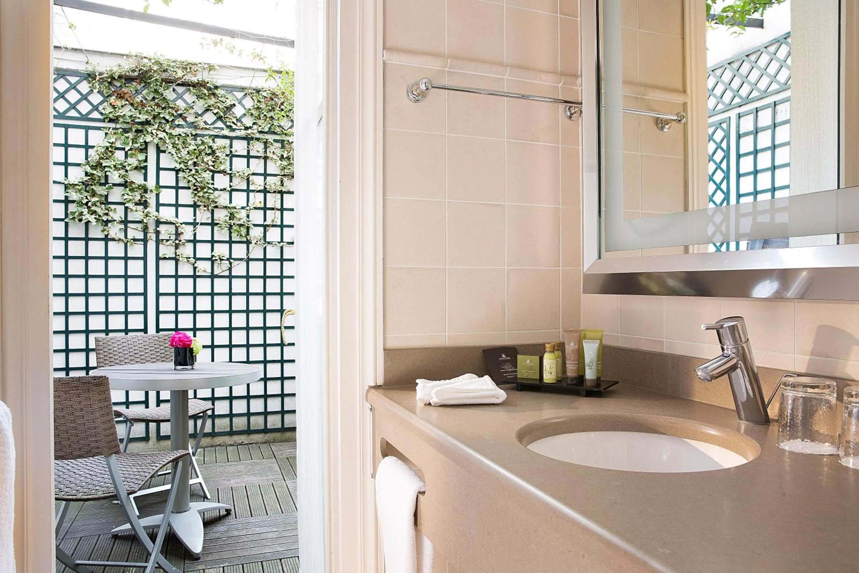 Bathroom in Le Relais Madeleine