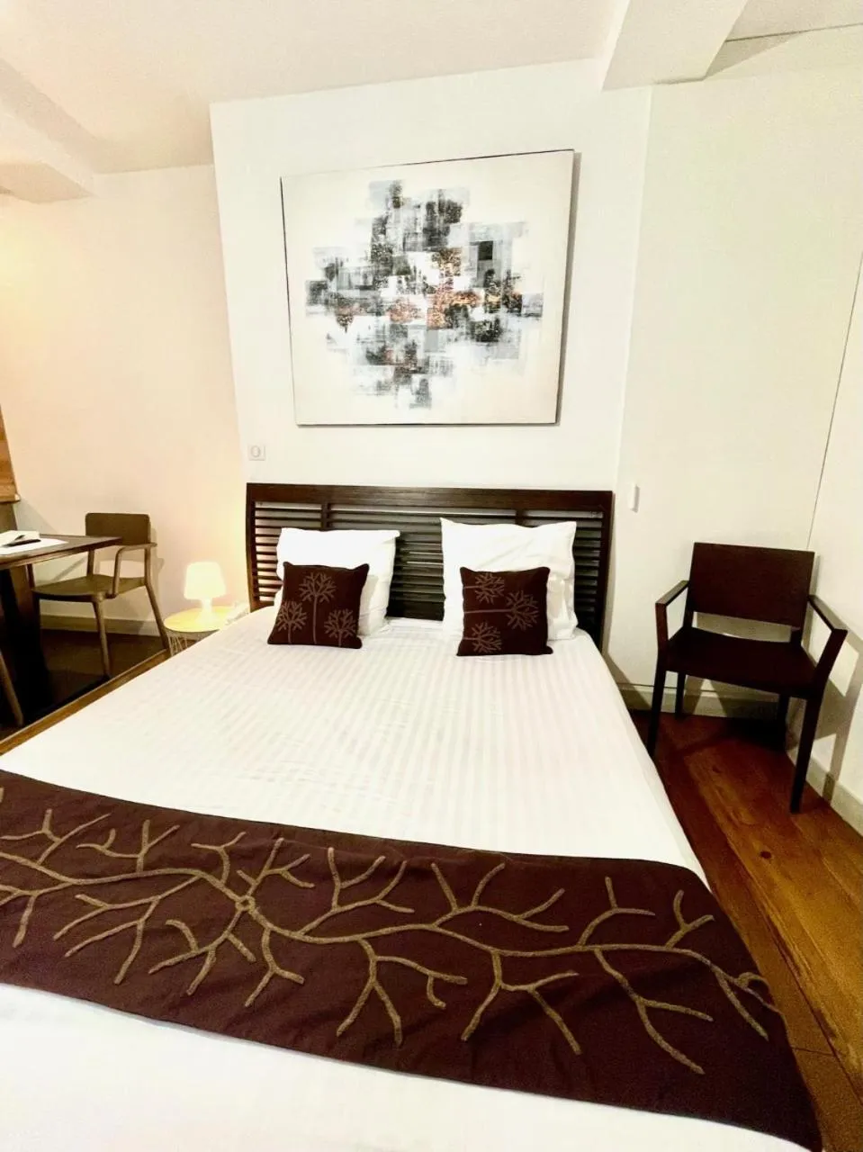 Photo of the whole room, Bed in Baionakoa Résidence