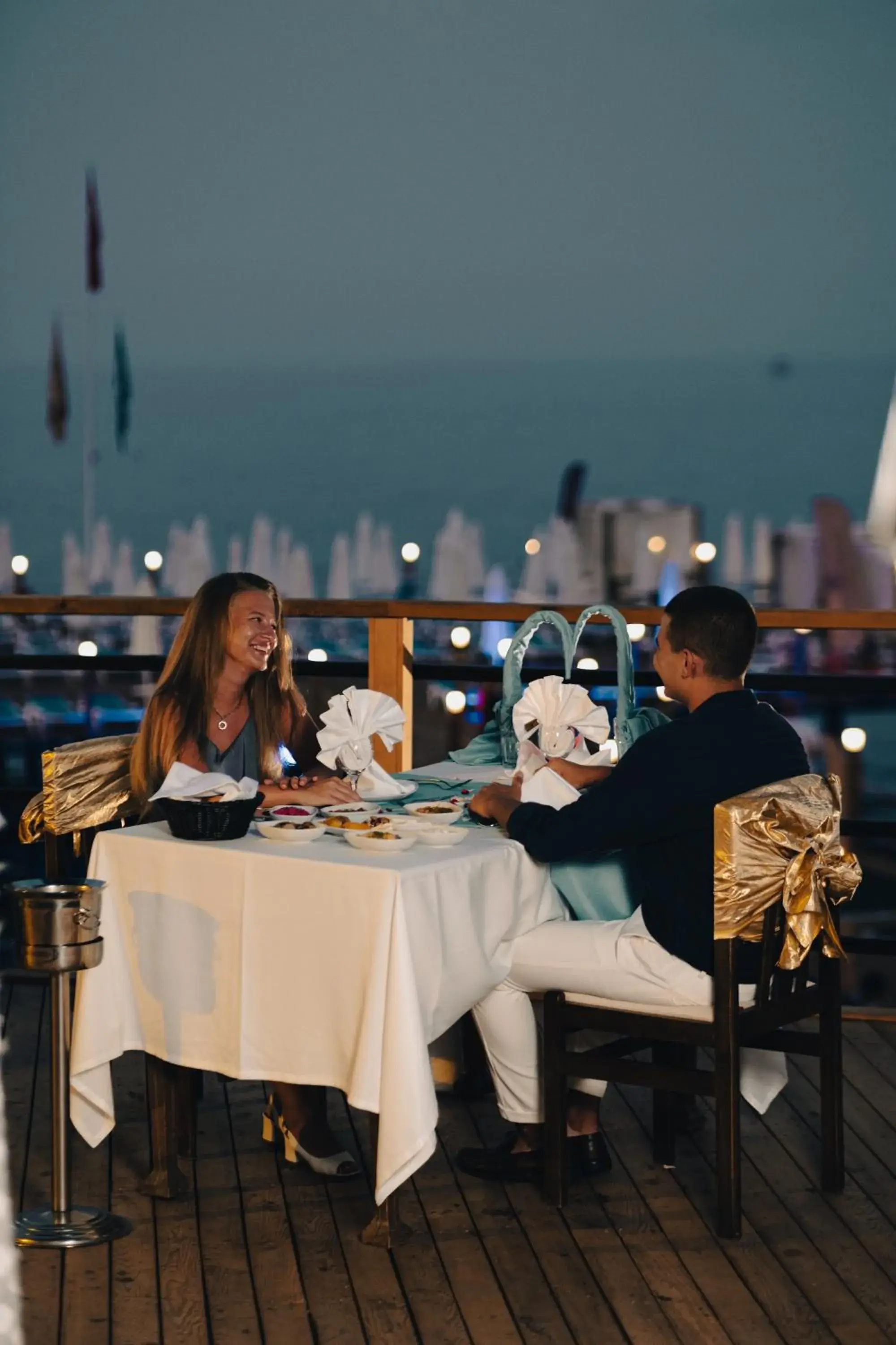 Restaurant/places to eat in Rox Resort Hotel Restaurant/places to eat in Rox Resort Hotel