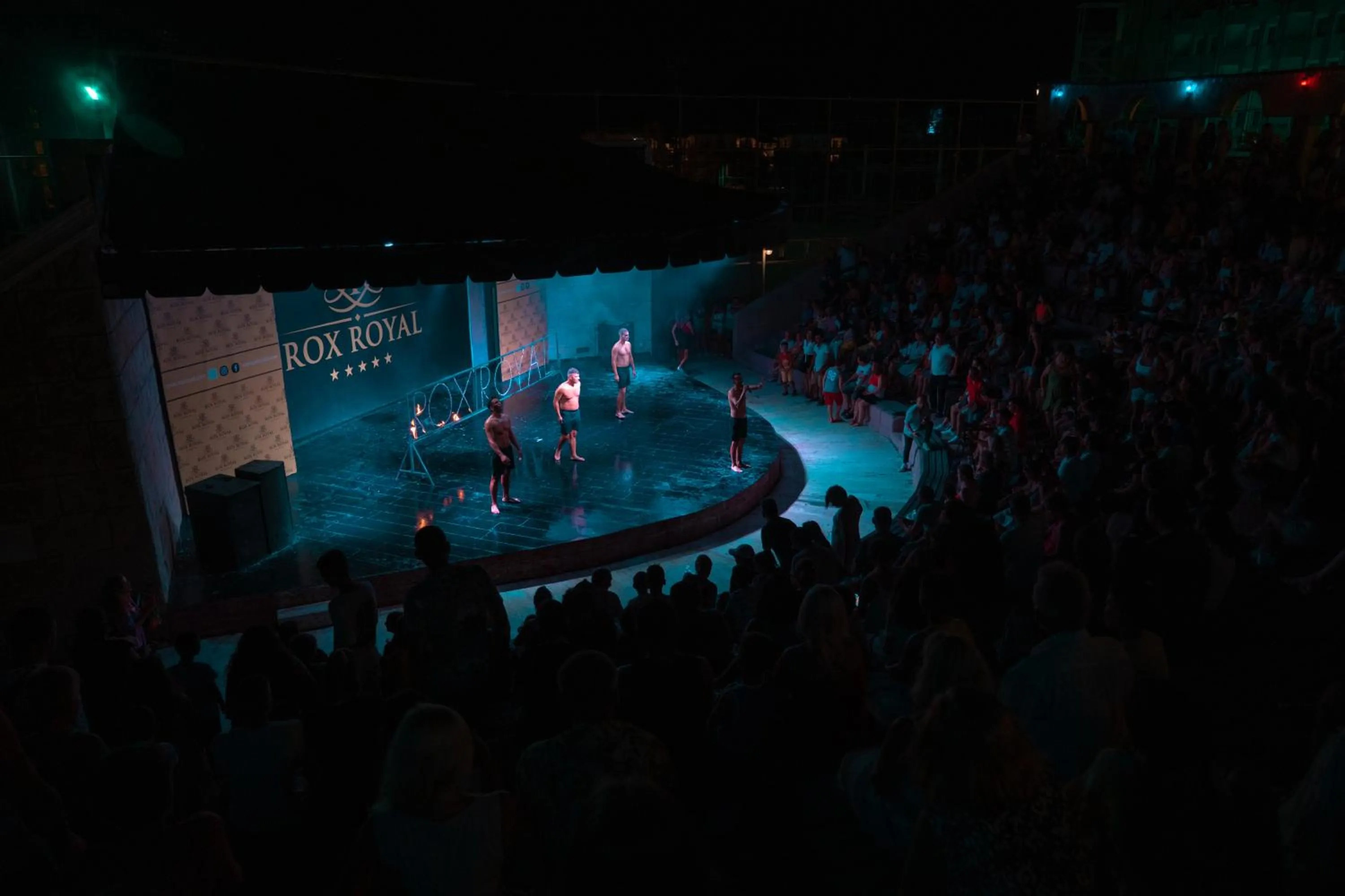 Entertainment in Rox Resort Hotel