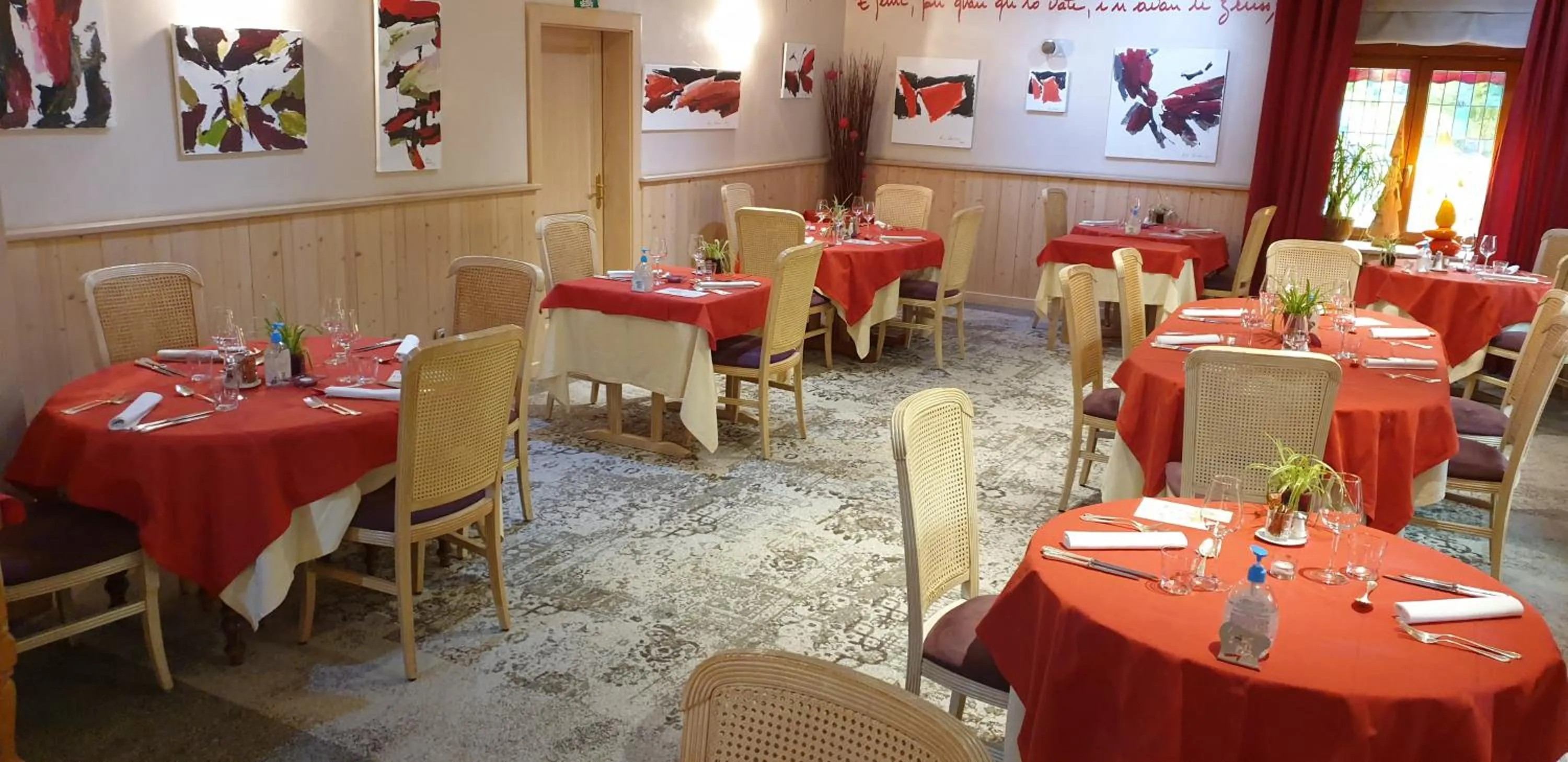 Restaurant/Places to Eat in Hotel Restaurant le Faudé