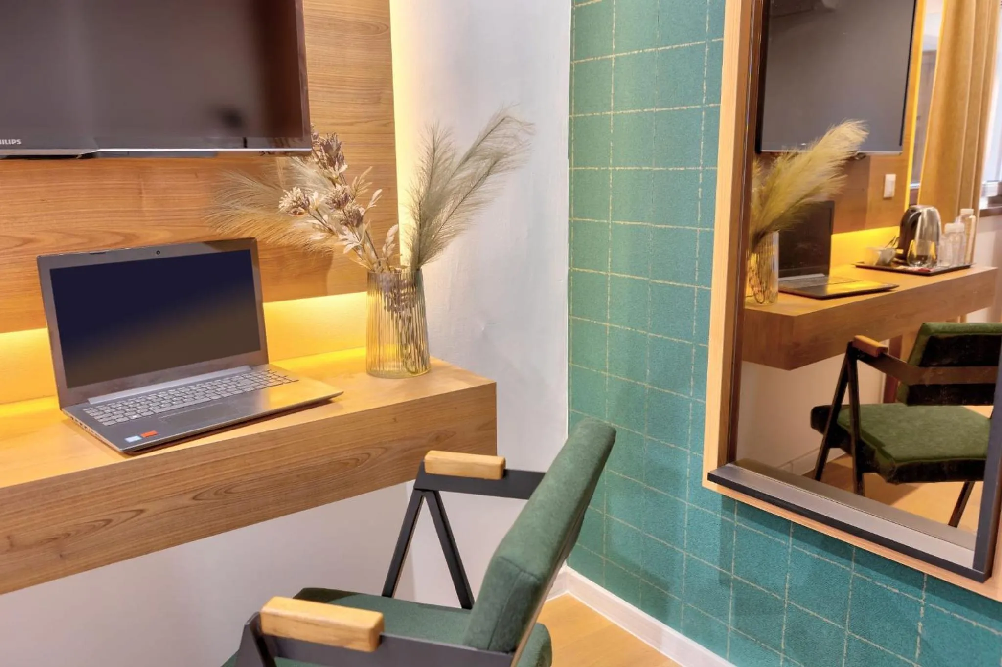 TV and multimedia in Hotel Sinan Han