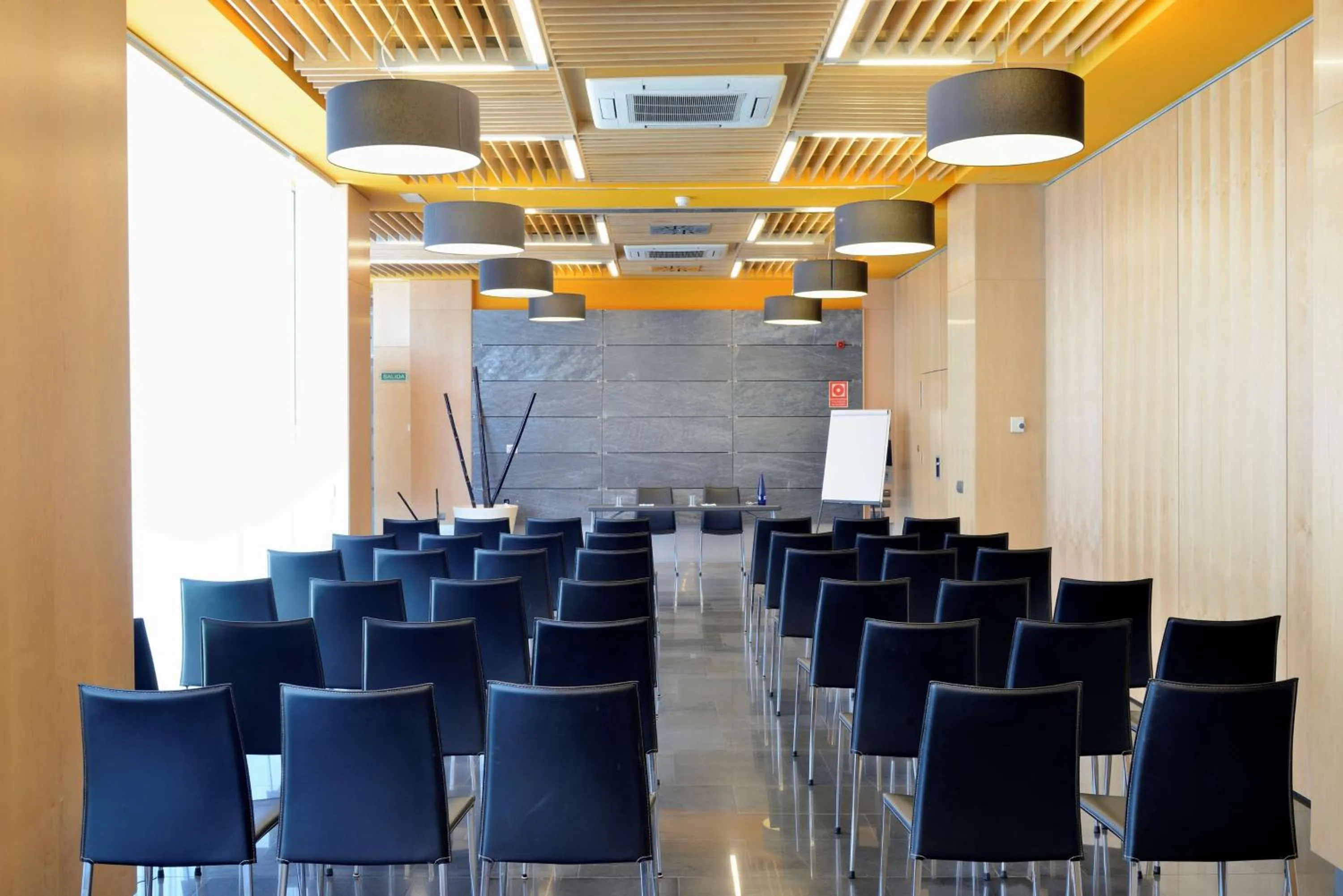 Meeting/conference room in NH Madrid Las Tablas