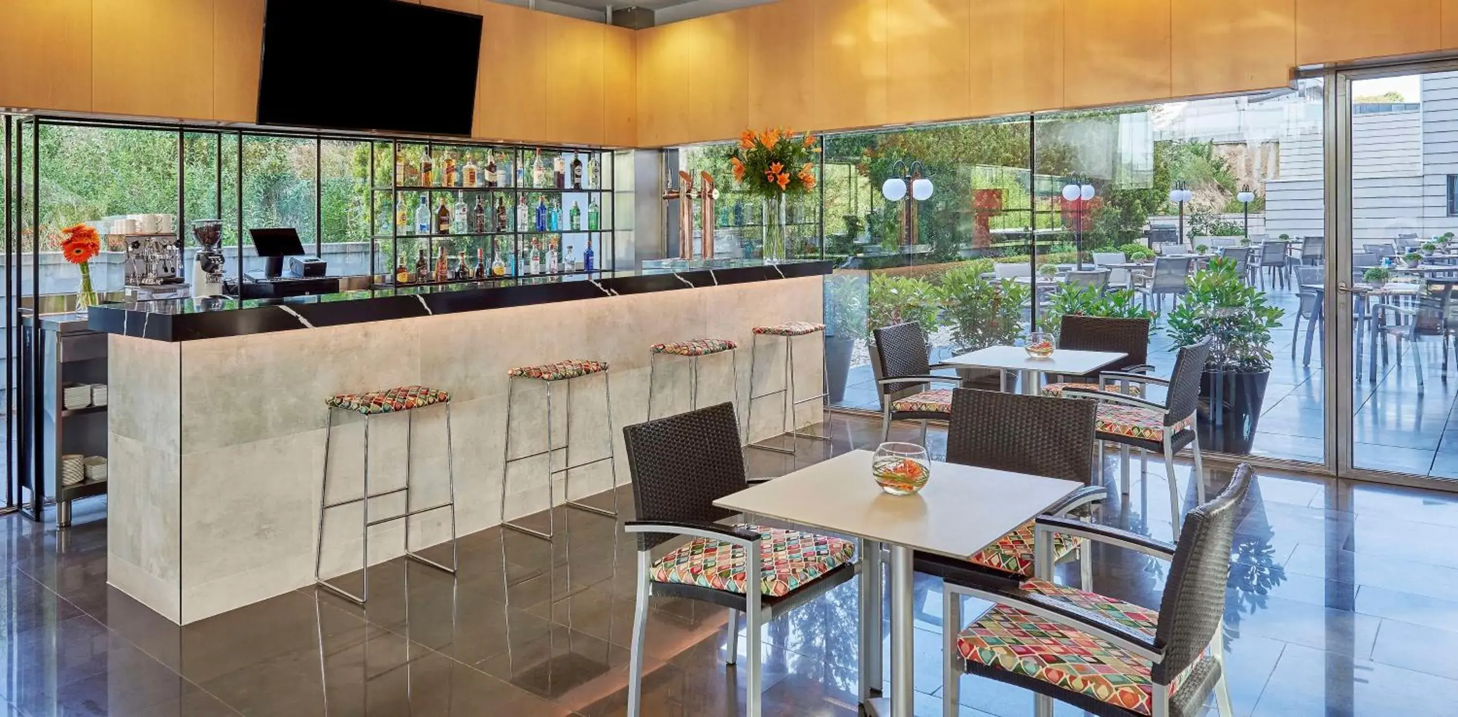 Lounge or bar in NH Madrid Las Tablas Lounge or bar in NH Madrid Las Tablas