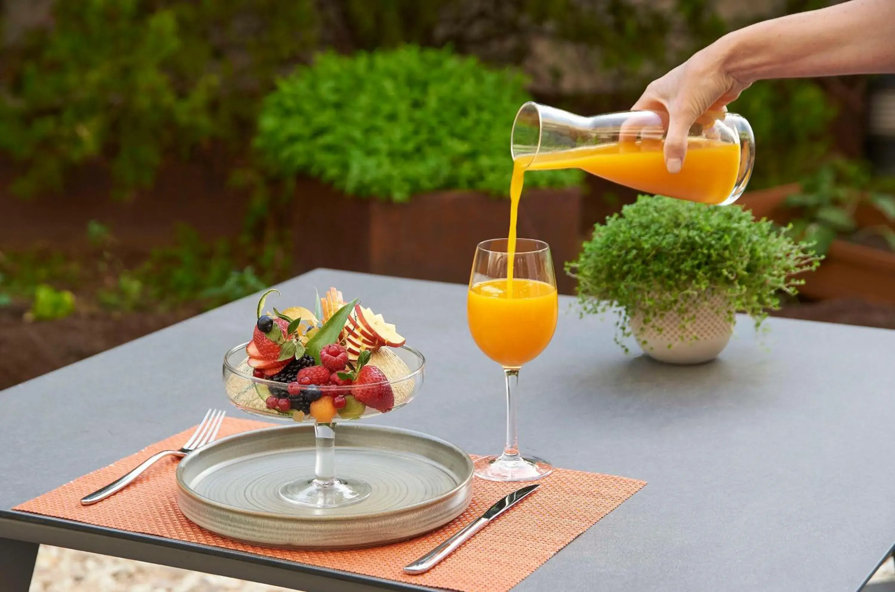 Restaurant/places to eat in NH Madrid Las Tablas Restaurant/places to eat in NH Madrid Las Tablas