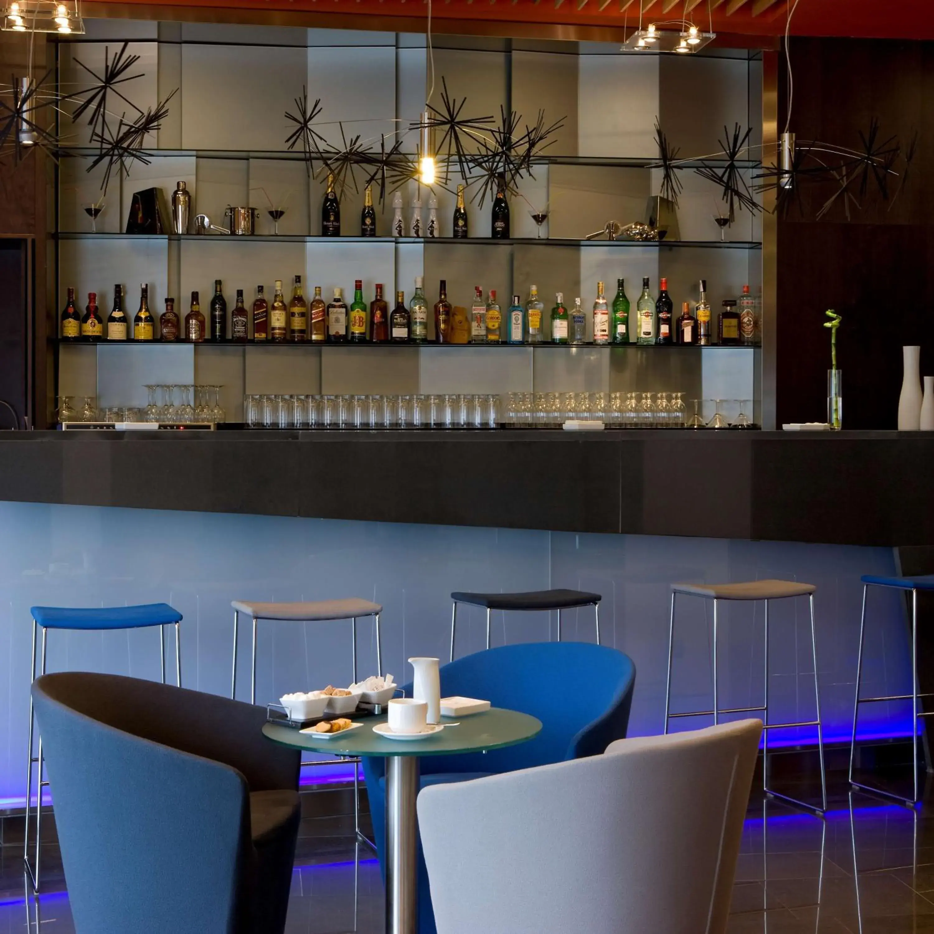 Lounge or bar in NH Madrid Las Tablas Lounge or bar in NH Madrid Las Tablas