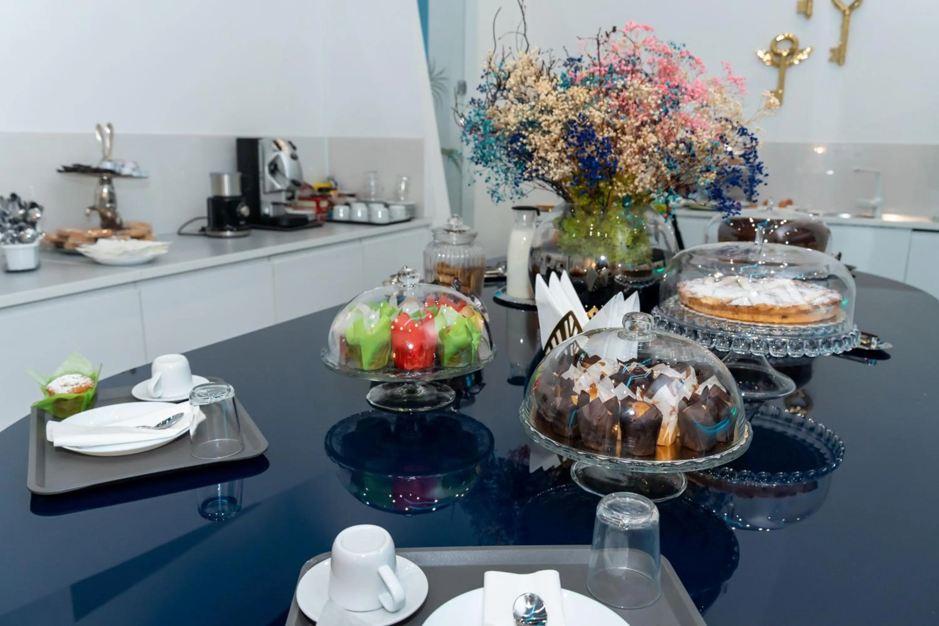 Food and drinks in Skyhouse Chiaia