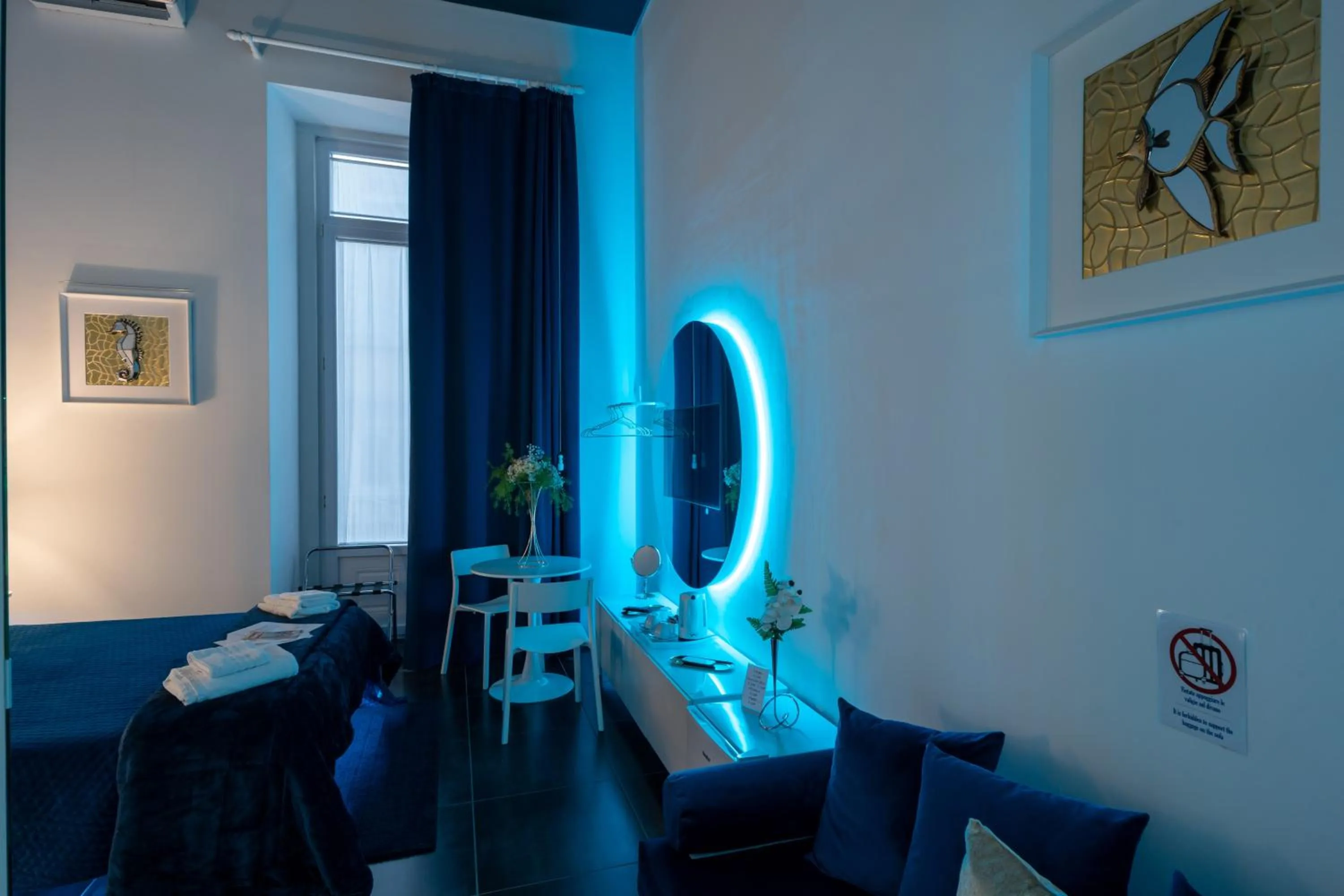 TV and multimedia in Skyhouse Chiaia