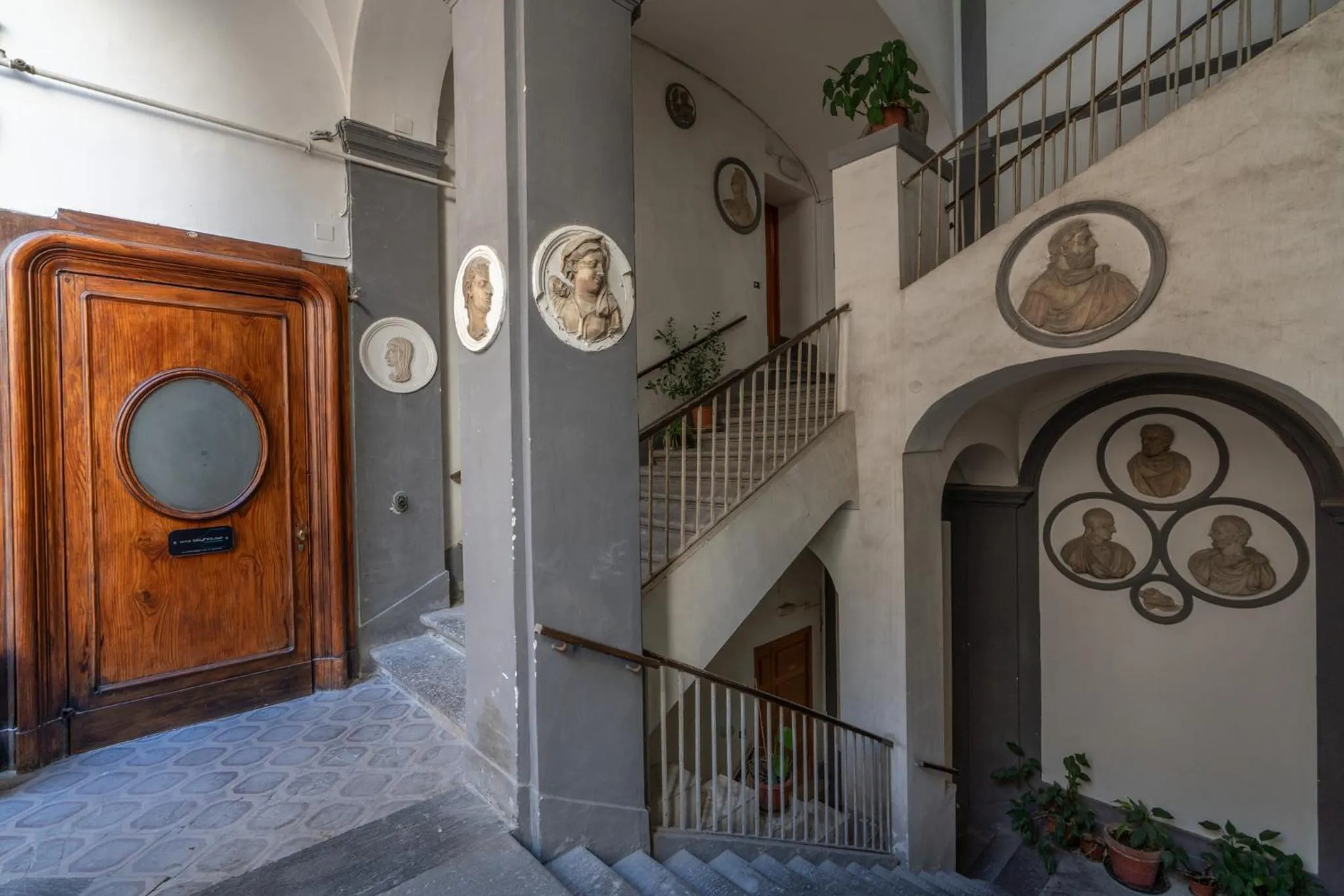 Facade/entrance in Skyhouse Chiaia