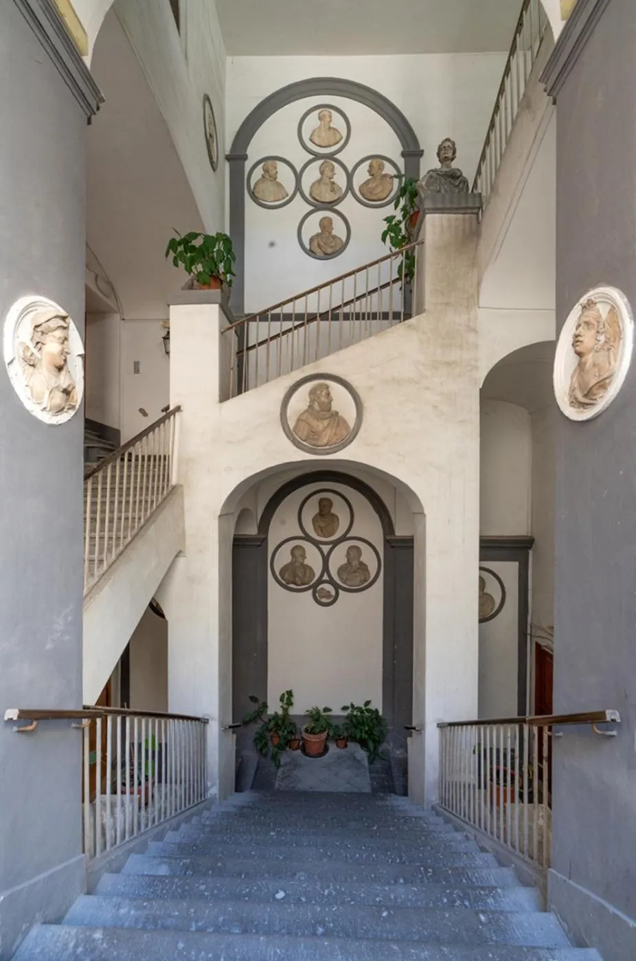 Facade/entrance in Skyhouse Chiaia