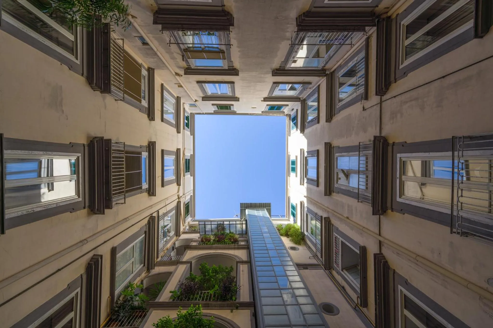 Property building in Skyhouse Chiaia