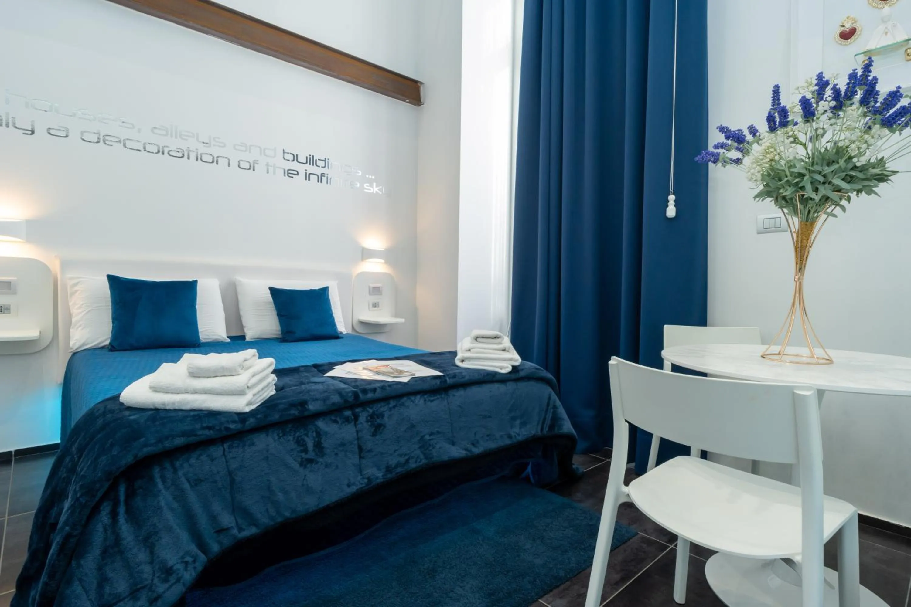 Bed in Skyhouse Chiaia