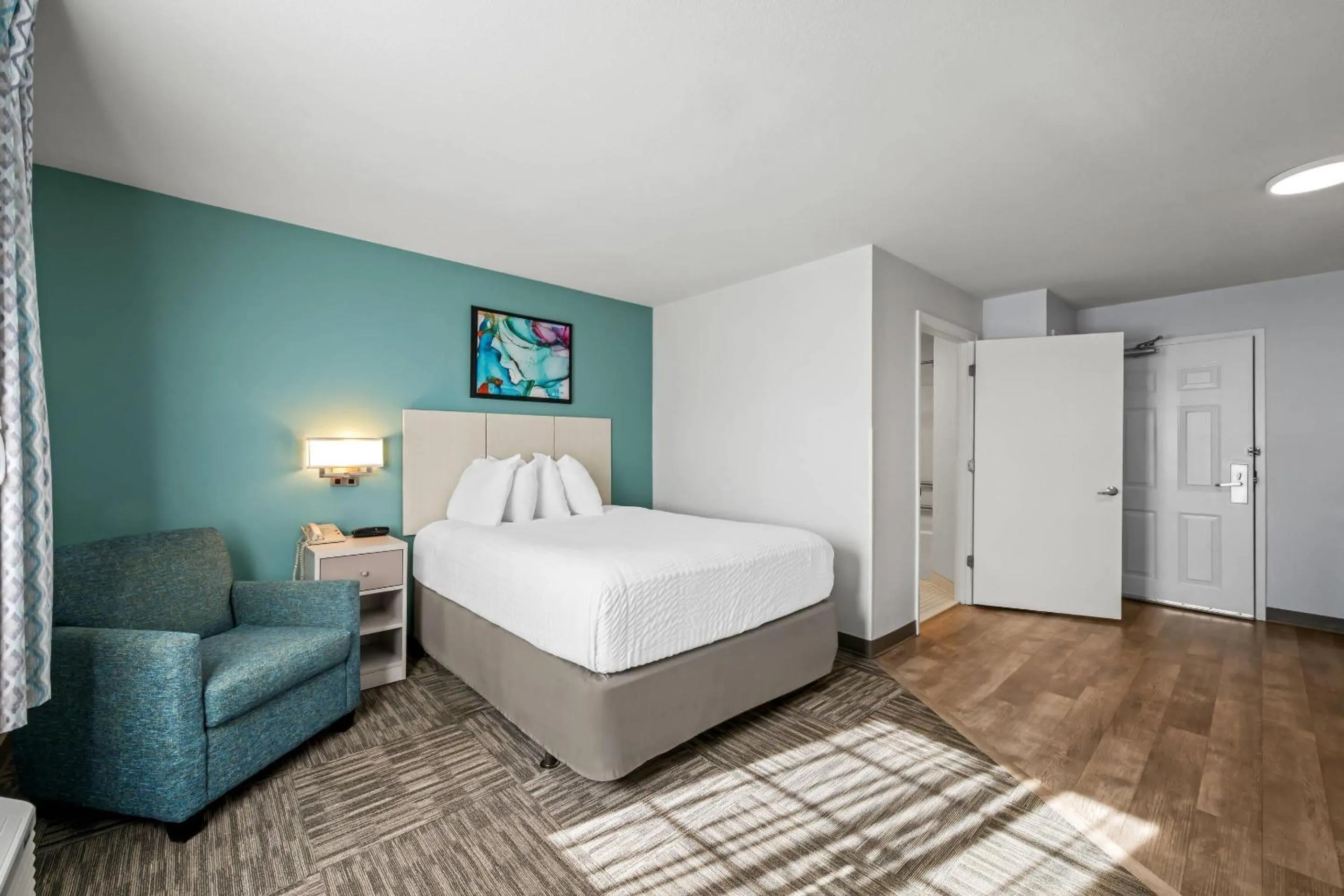 Bedroom, Bed in MainStay Suites Greensboro