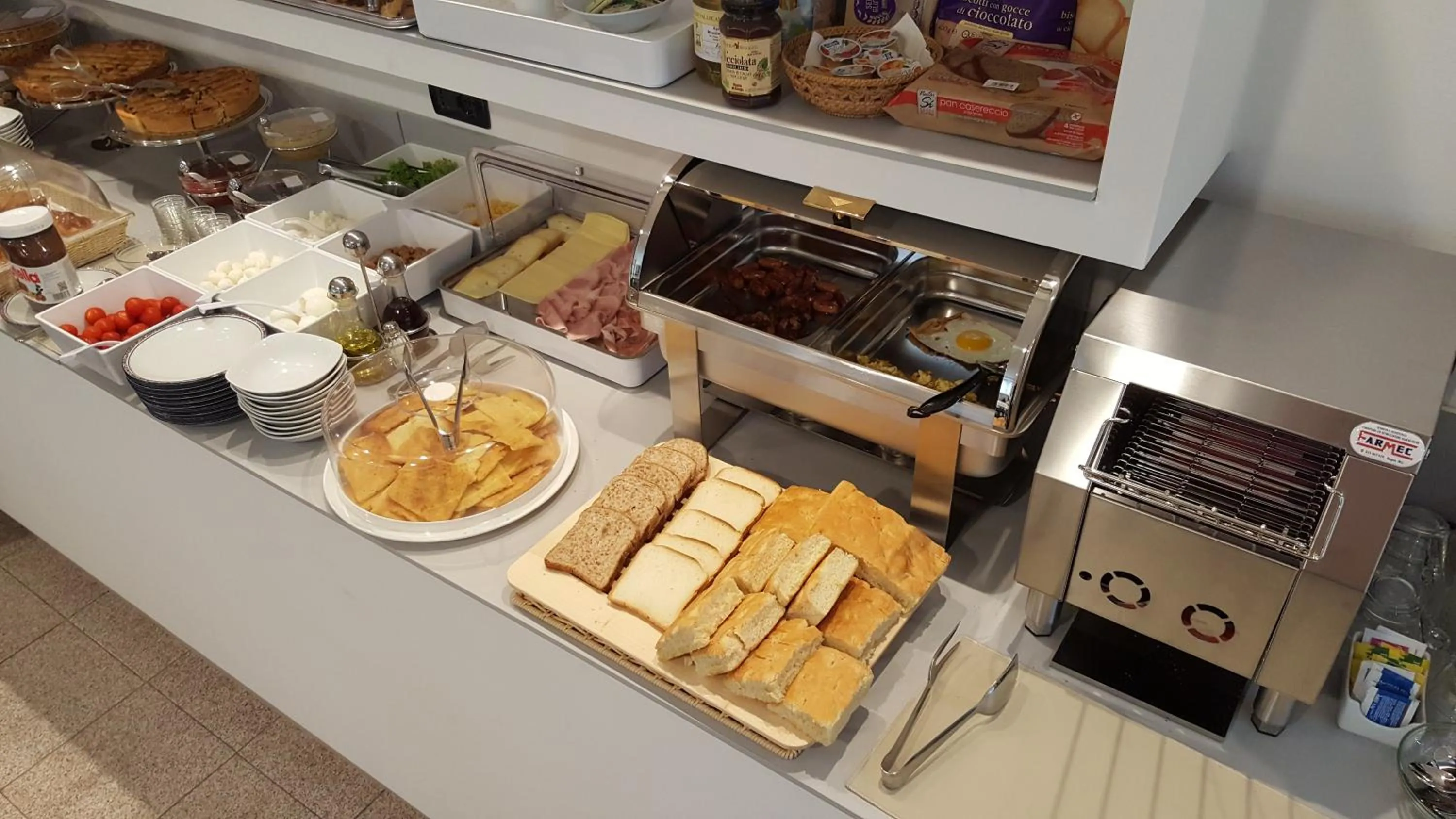 Continental breakfast in Hotel San Marco BB