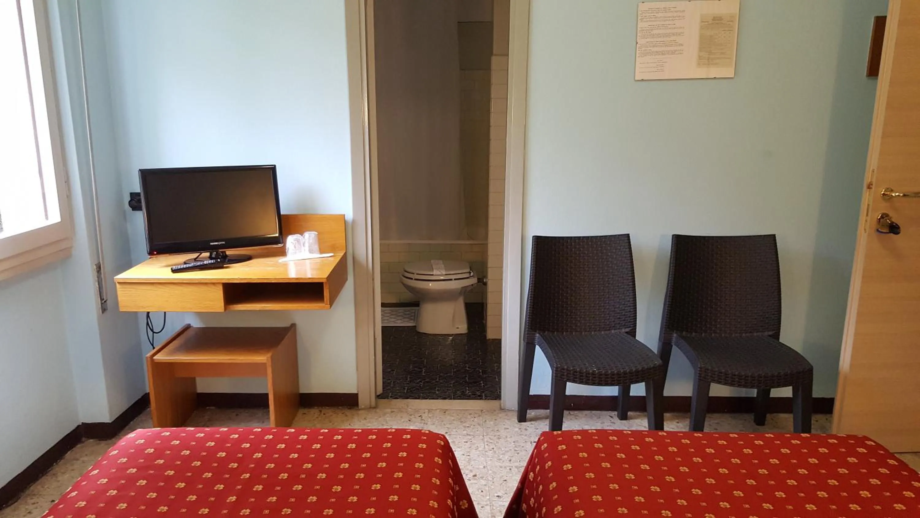 TV and multimedia, Bed in Hotel San Marco BB