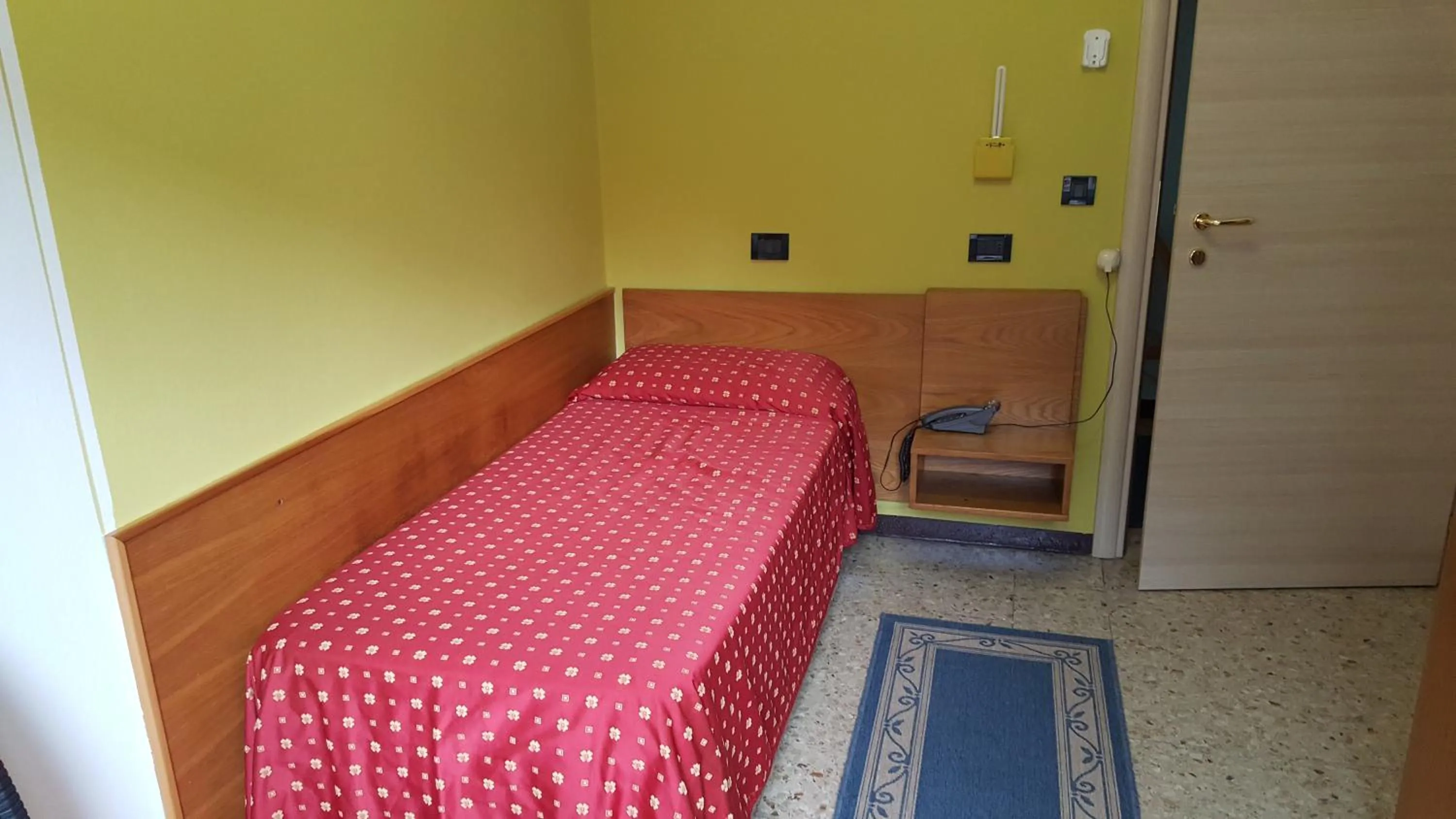 Bed in Hotel San Marco BB