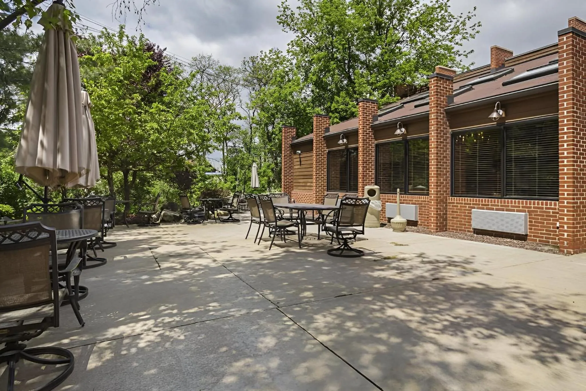 Property building in Quality Inn & Suites Altoona