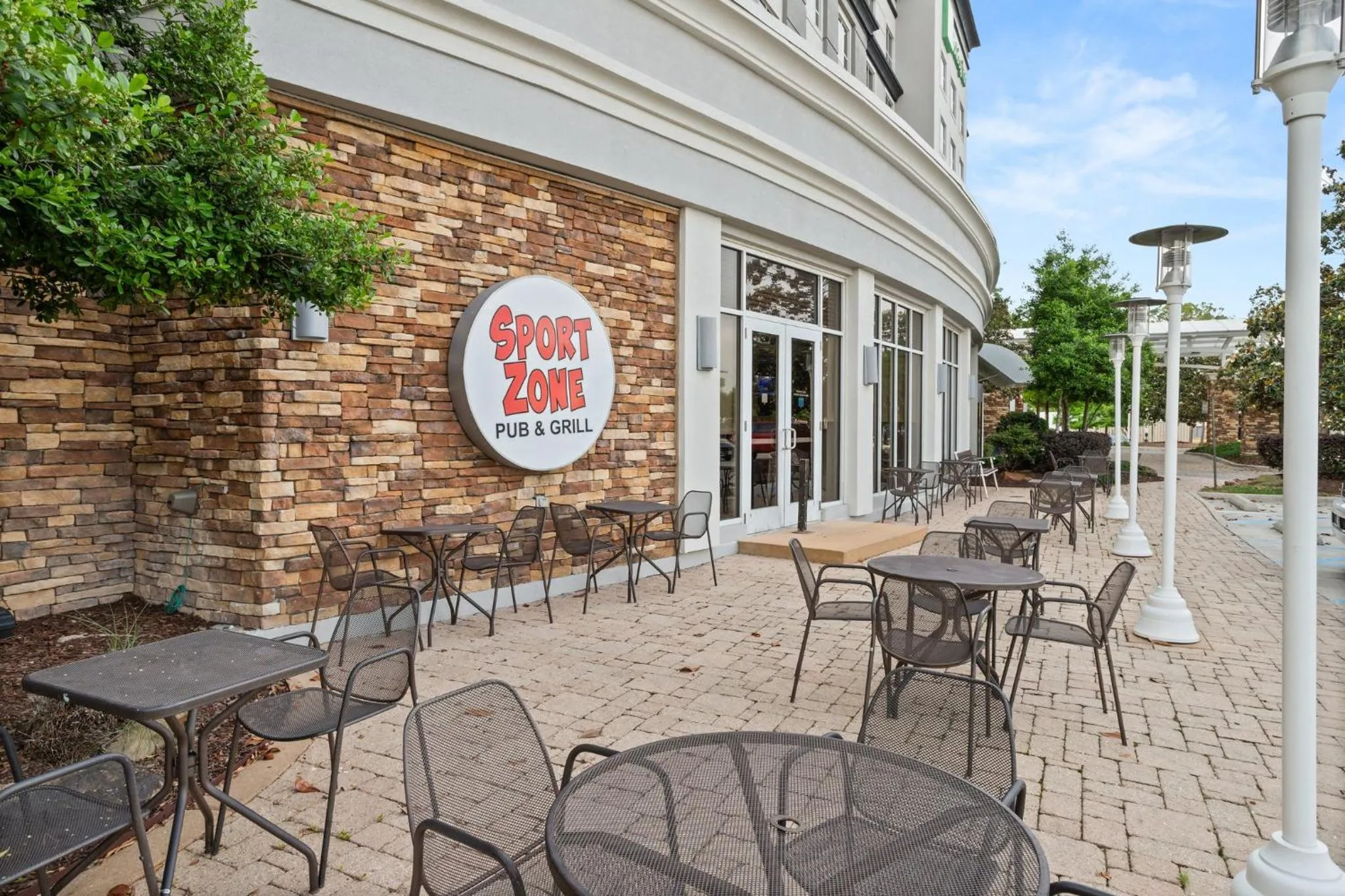 Restaurant/places to eat in Holiday Inn Baton Rouge College Drive I-10 by IHG