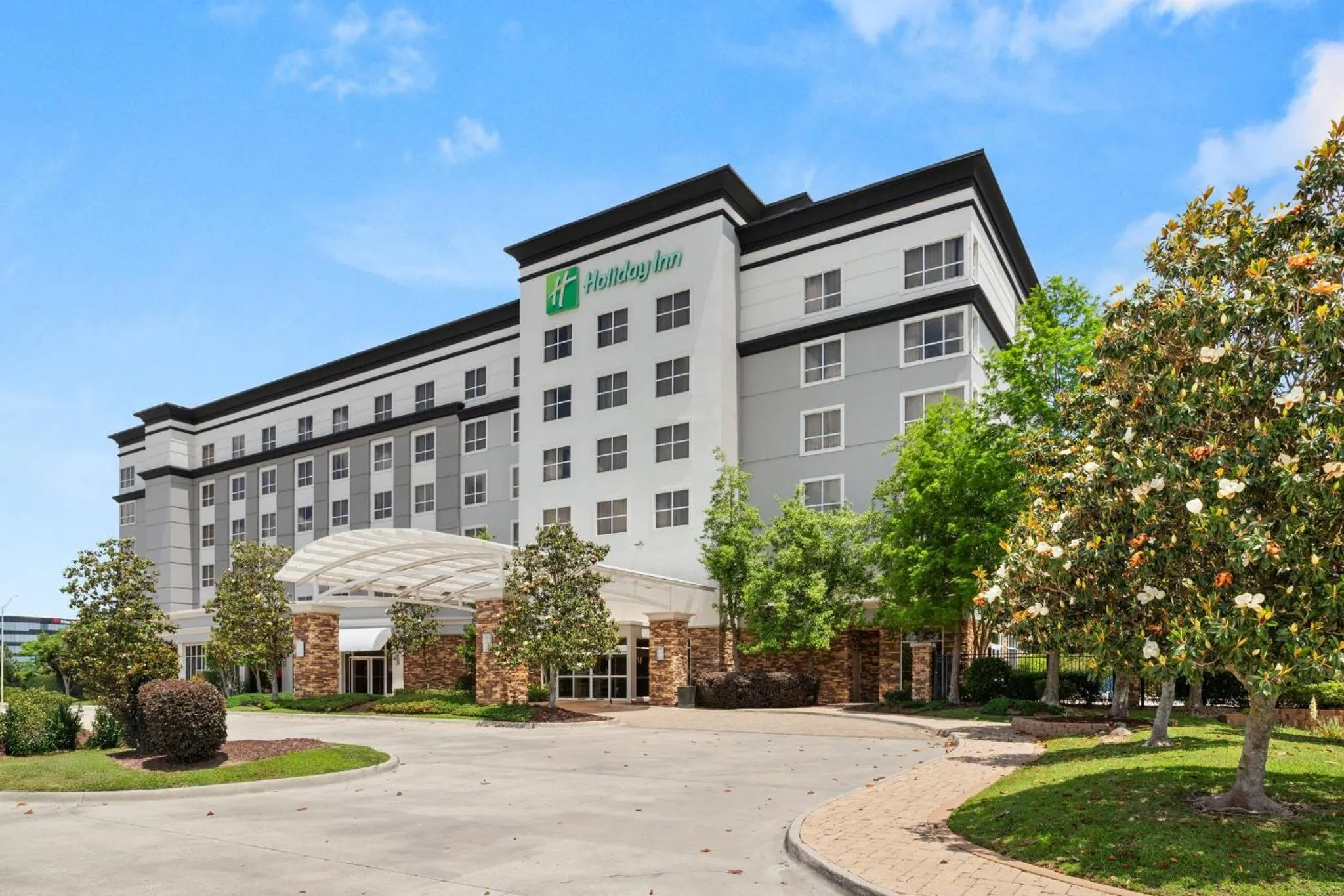 Property building in Holiday Inn Baton Rouge College Drive I-10 by IHG