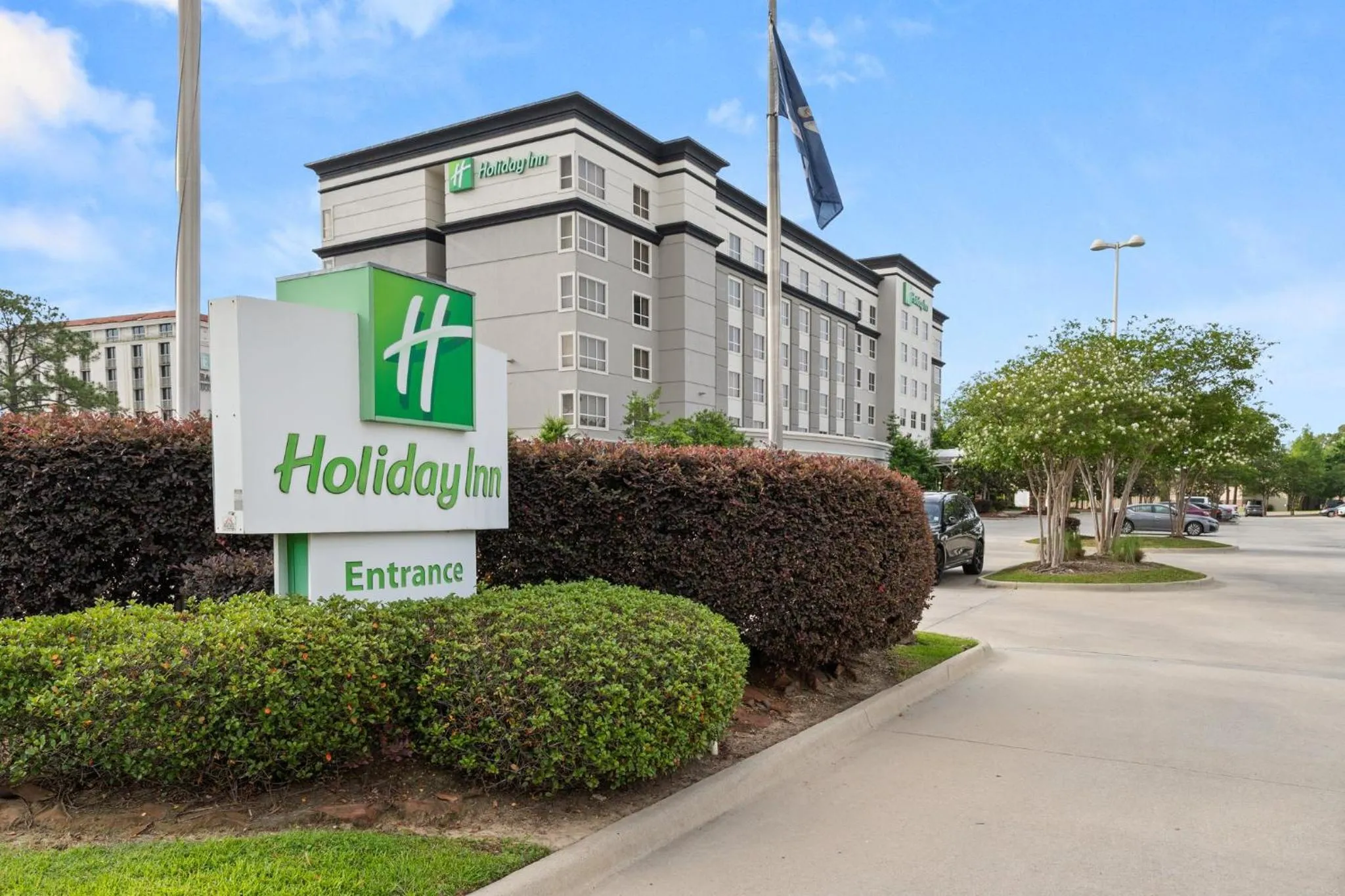 Property building in Holiday Inn Baton Rouge College Drive I-10 by IHG