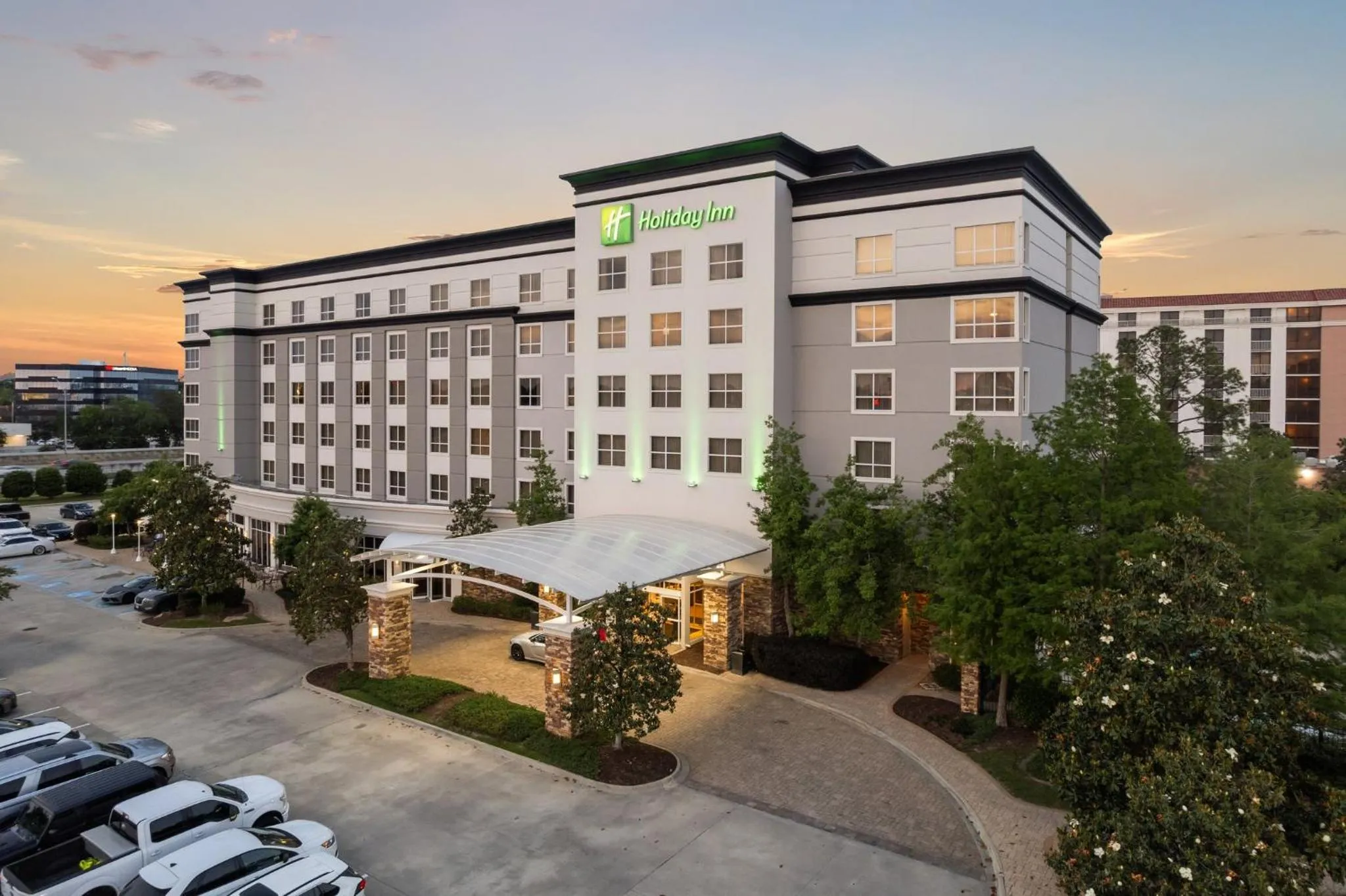 Property building in Holiday Inn Baton Rouge College Drive I-10 by IHG