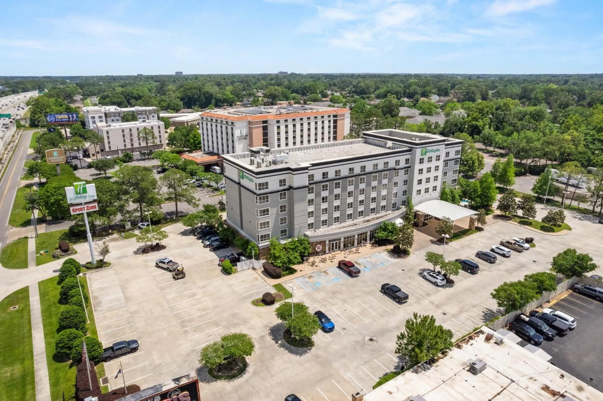 Property building in Holiday Inn Baton Rouge College Drive I-10 by IHG