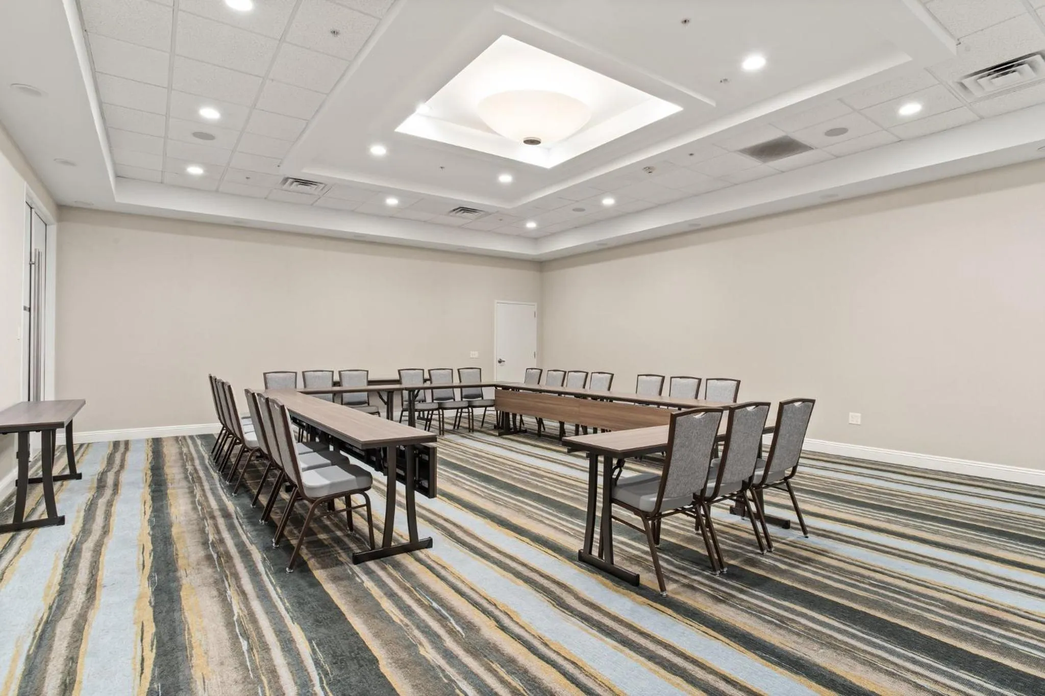 Meeting/conference room in Holiday Inn Baton Rouge College Drive I-10 by IHG