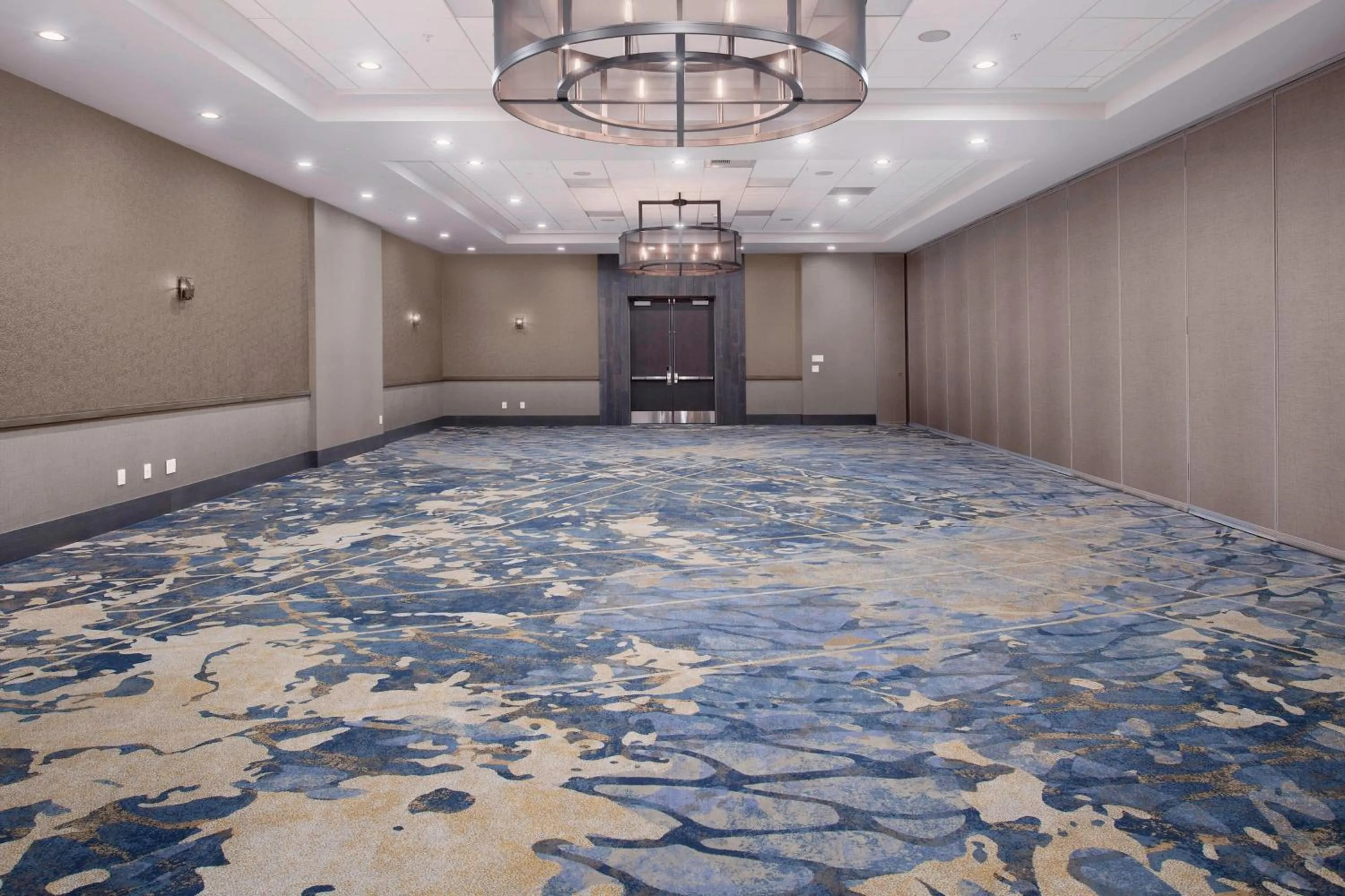 Meeting/conference room in Delta Hotels by Marriott Seattle Everett