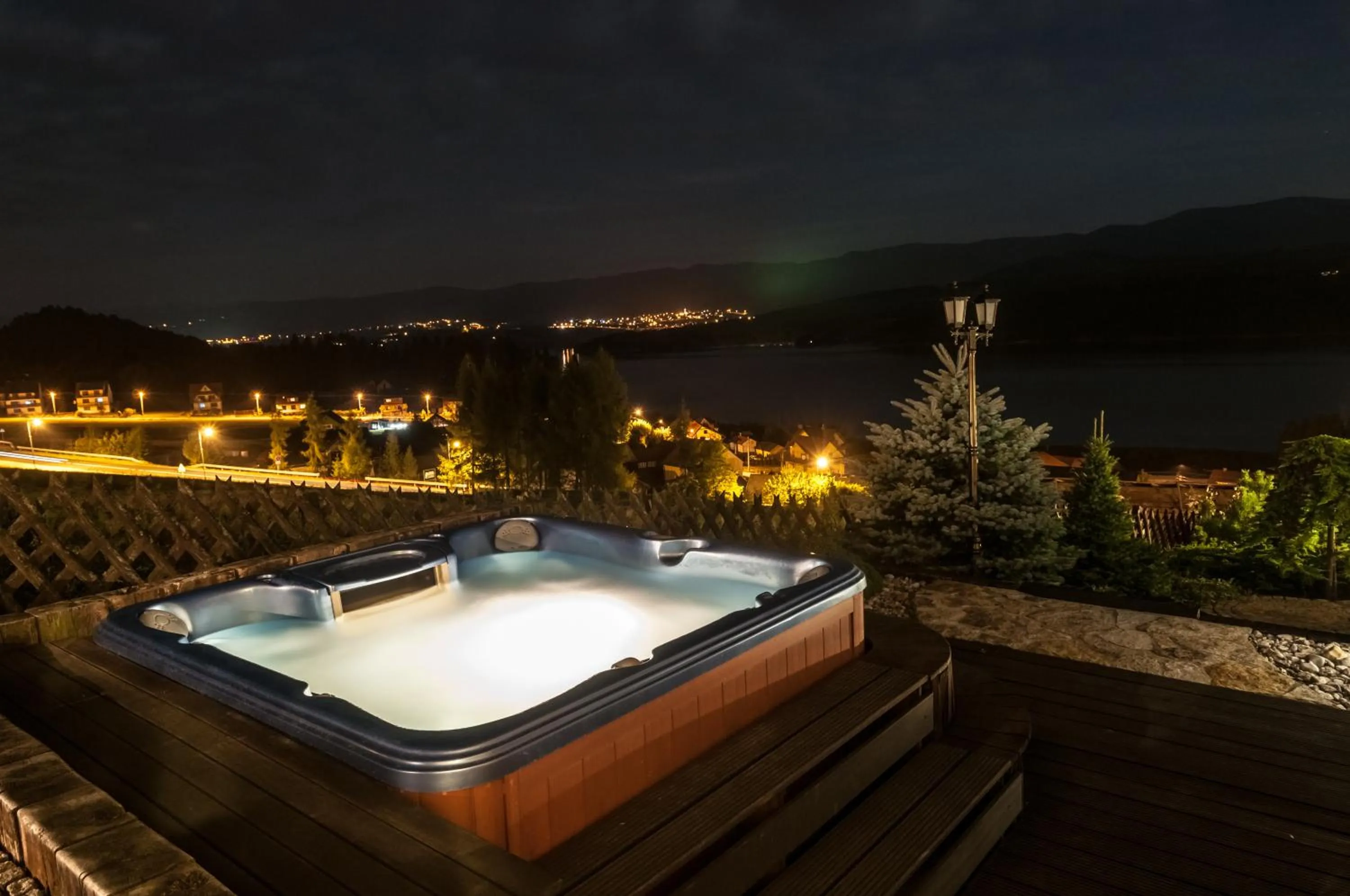 Lake view in Hotel LOKIS