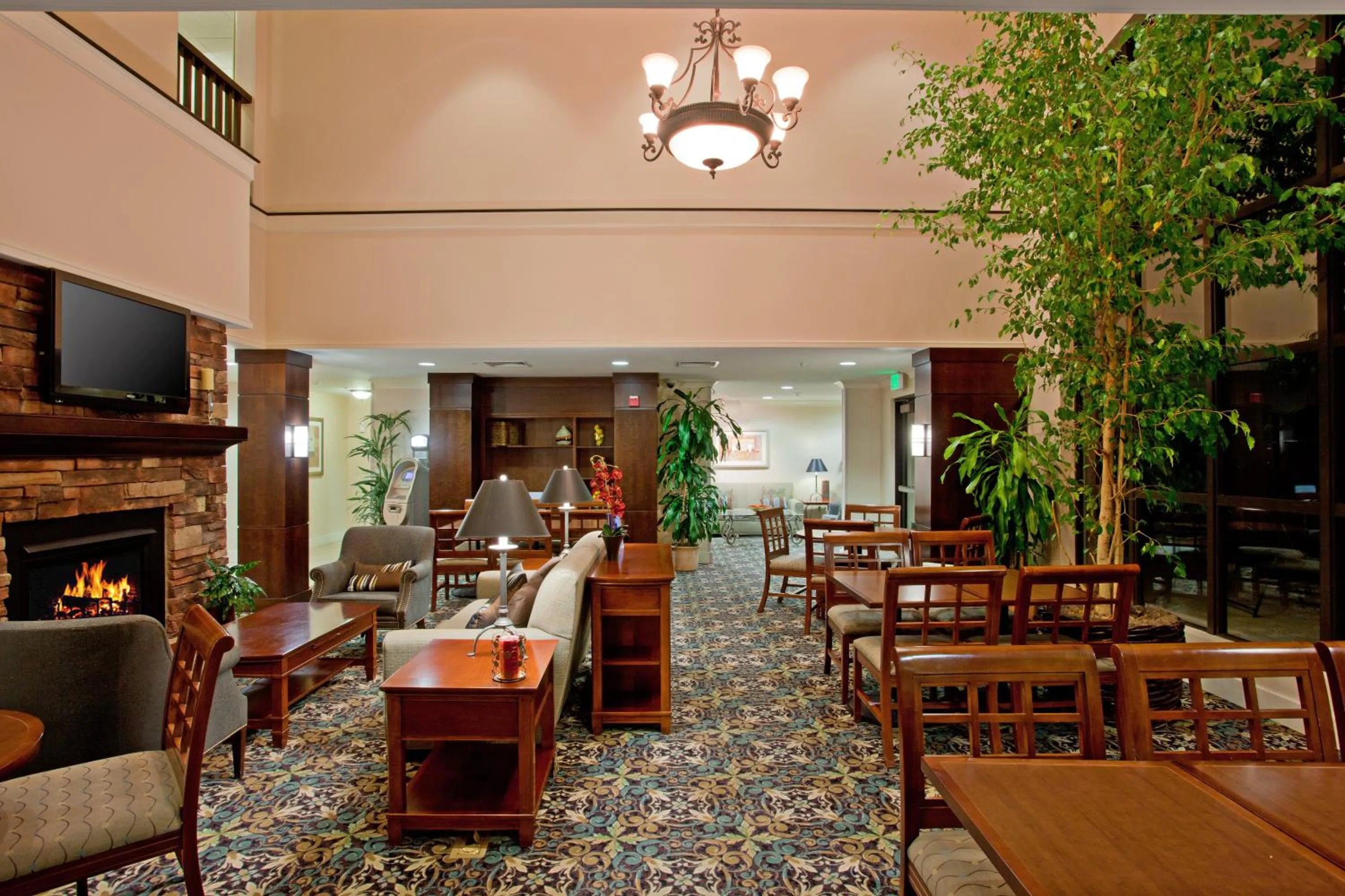 Restaurant/places to eat in Staybridge Suites Palmdale by IHG