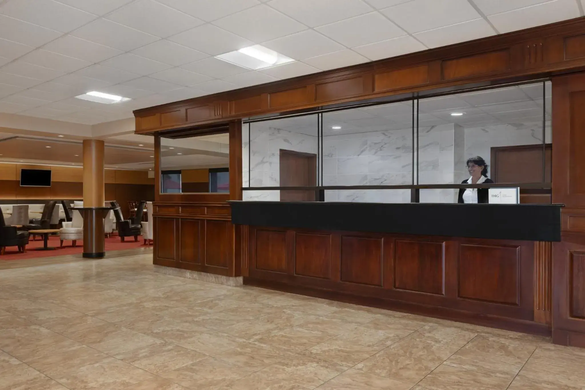 Property building in Holiday Inn Des Moines-Airport Conf Center by IHG Property building in Holiday Inn Des Moines-Airport Conf Center by IHG