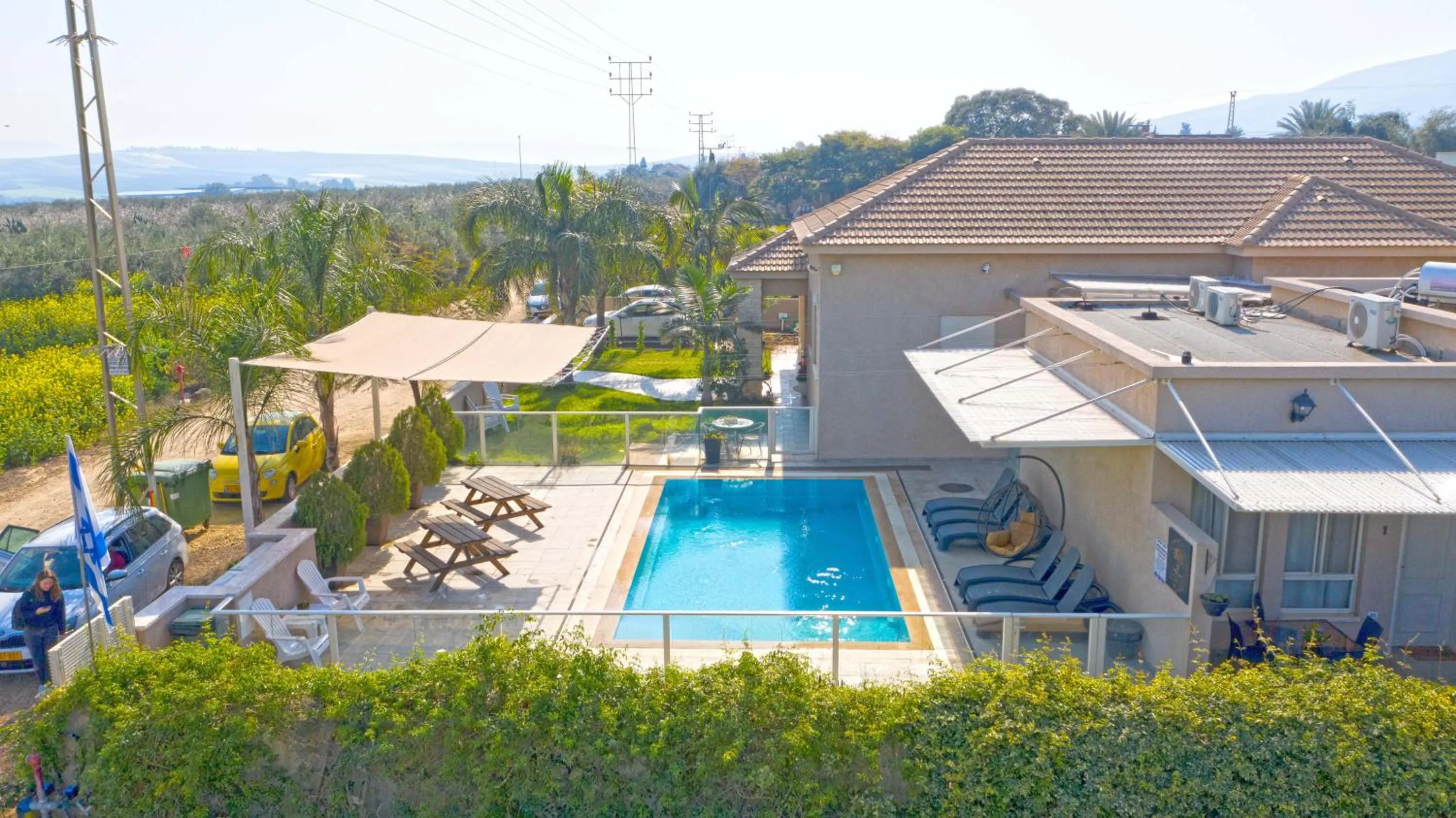 Swimming pool in Zimmer BaSadot