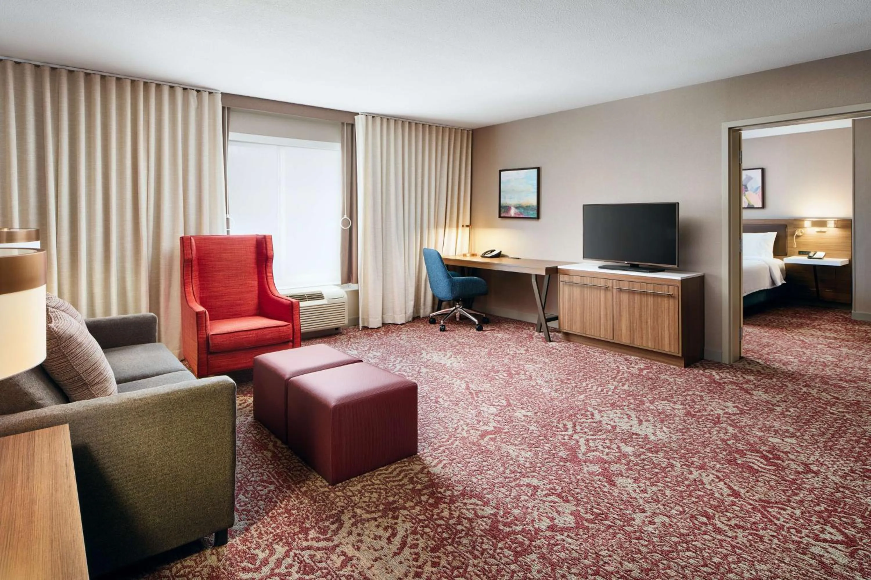 Bedroom in Hilton Garden Inn Schaumburg