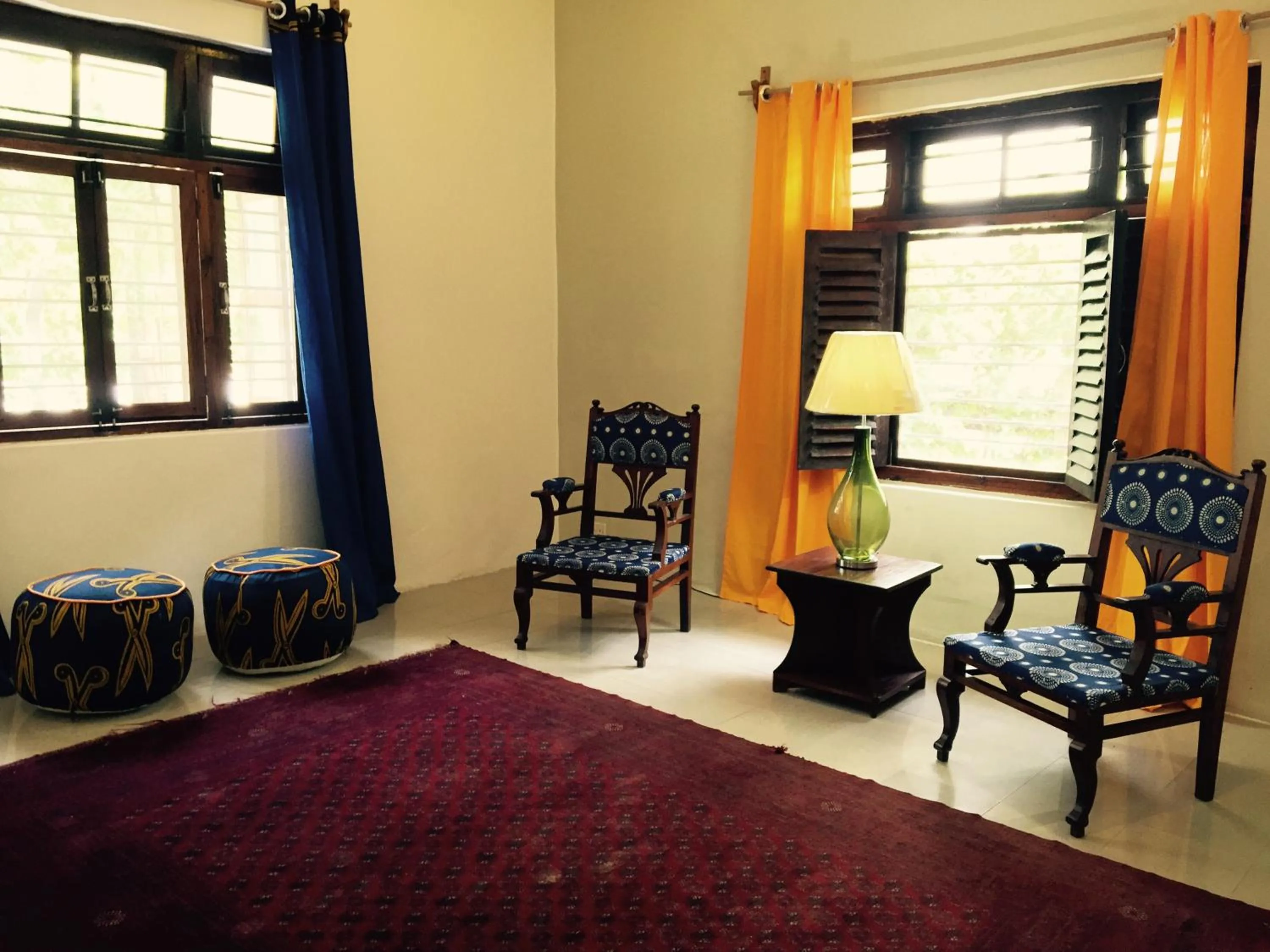 Garden, Bed in Retro