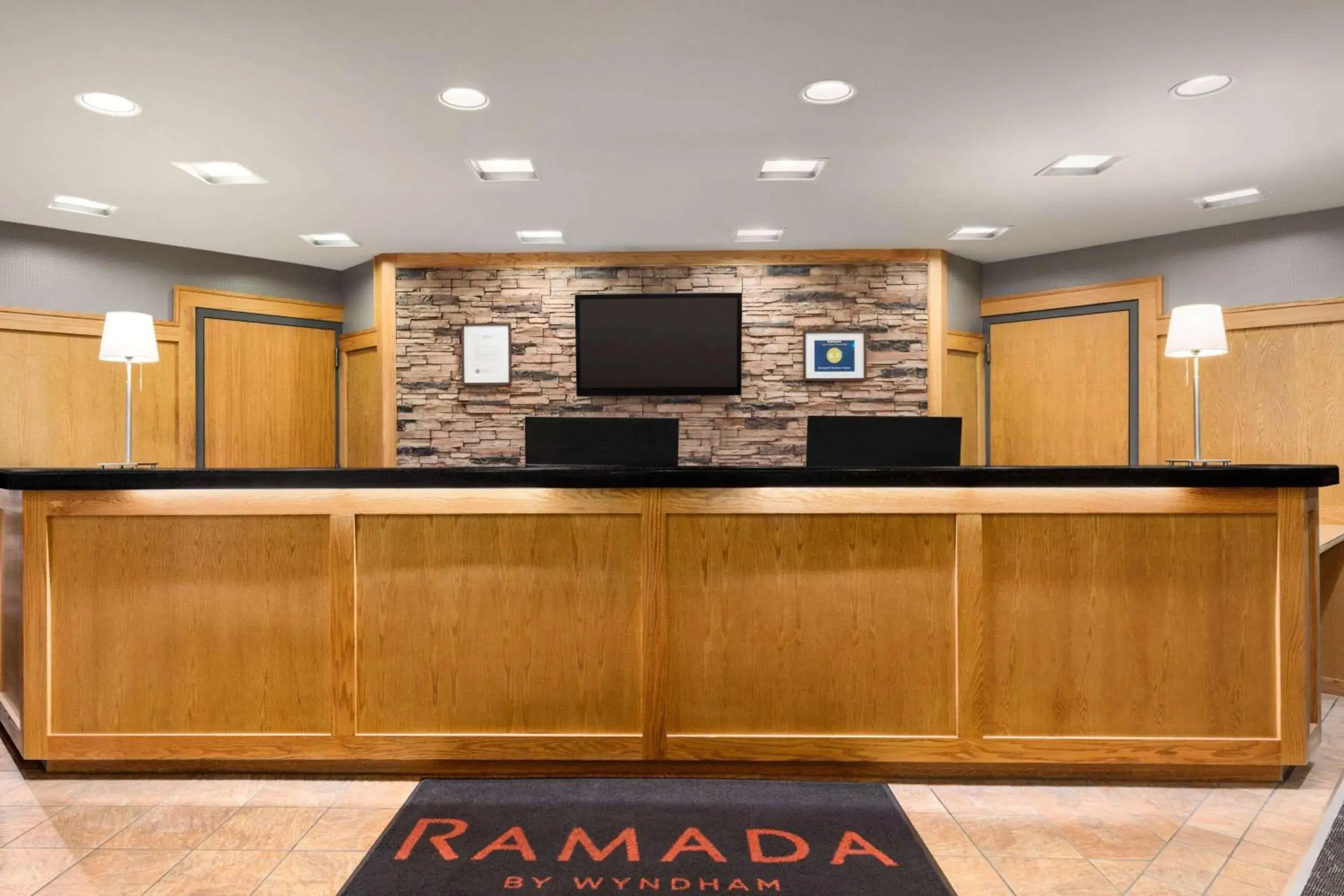 Lobby or reception in Ramada by Wyndham Alpena Lobby or reception in Ramada by Wyndham Alpena