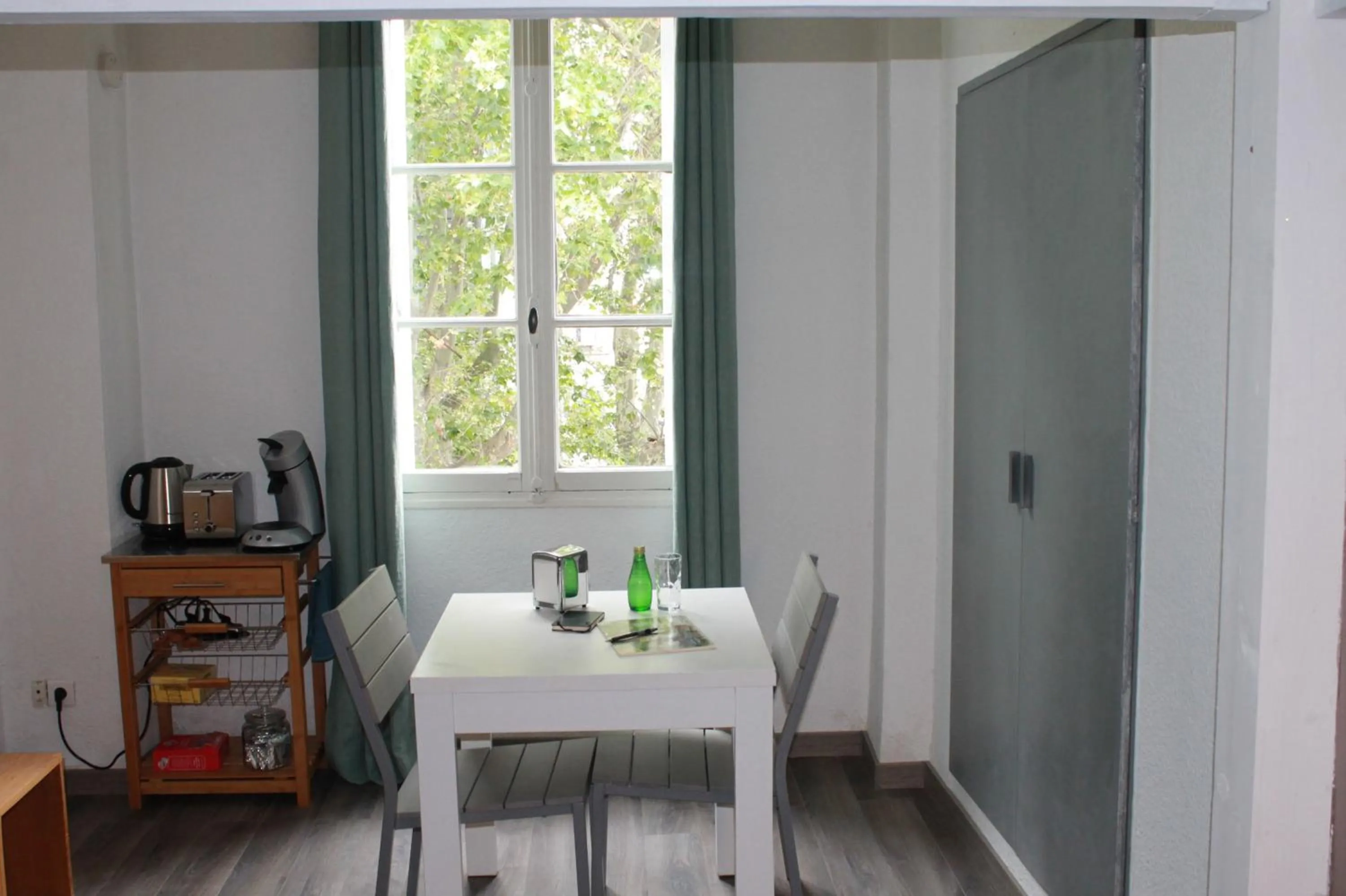 Dining area in Studio des Halles