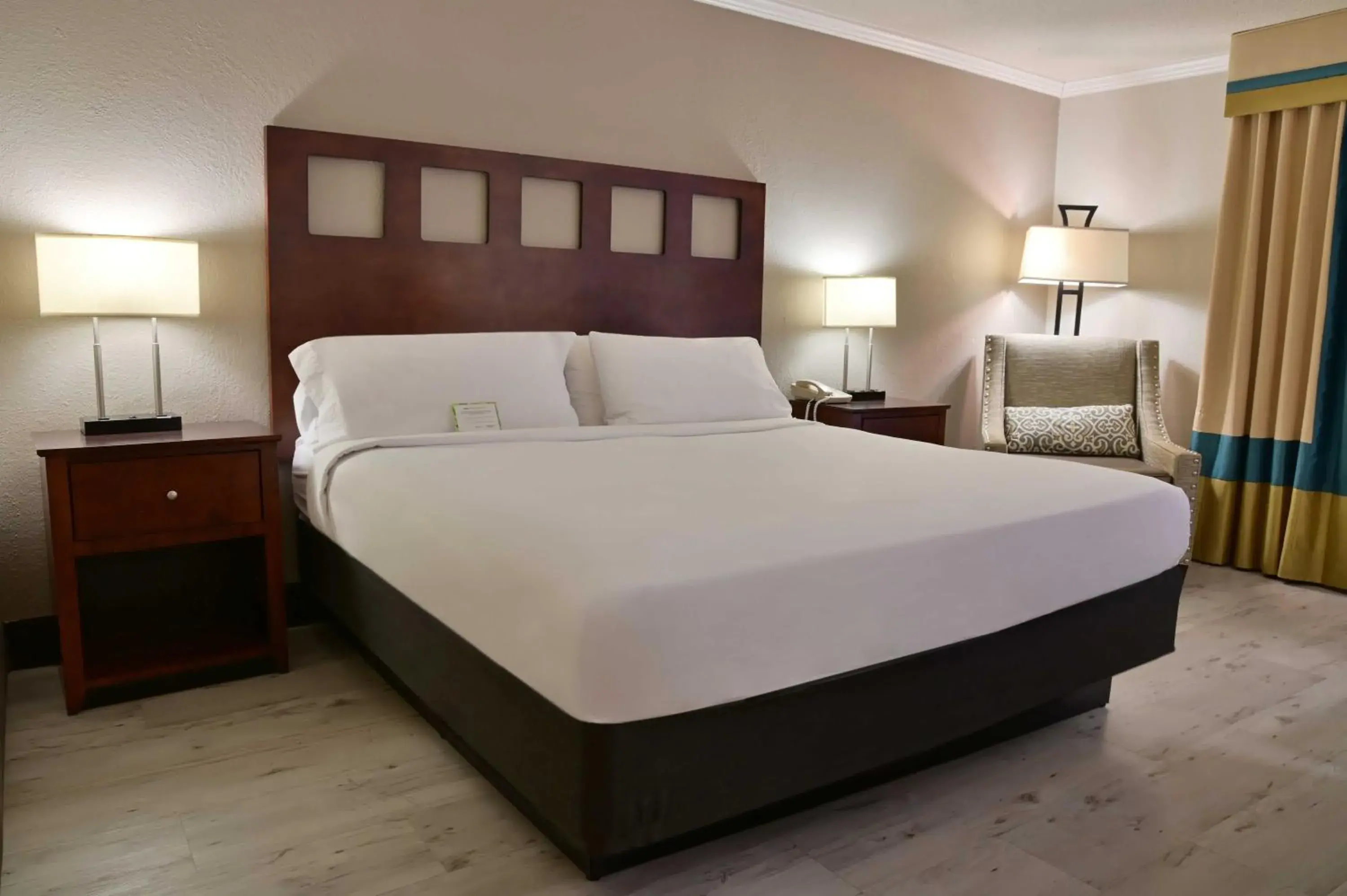 View (from property/room), Bed in Wyndham Garden Summerville View (from property/room), Bed in Wyndham Garden Summerville