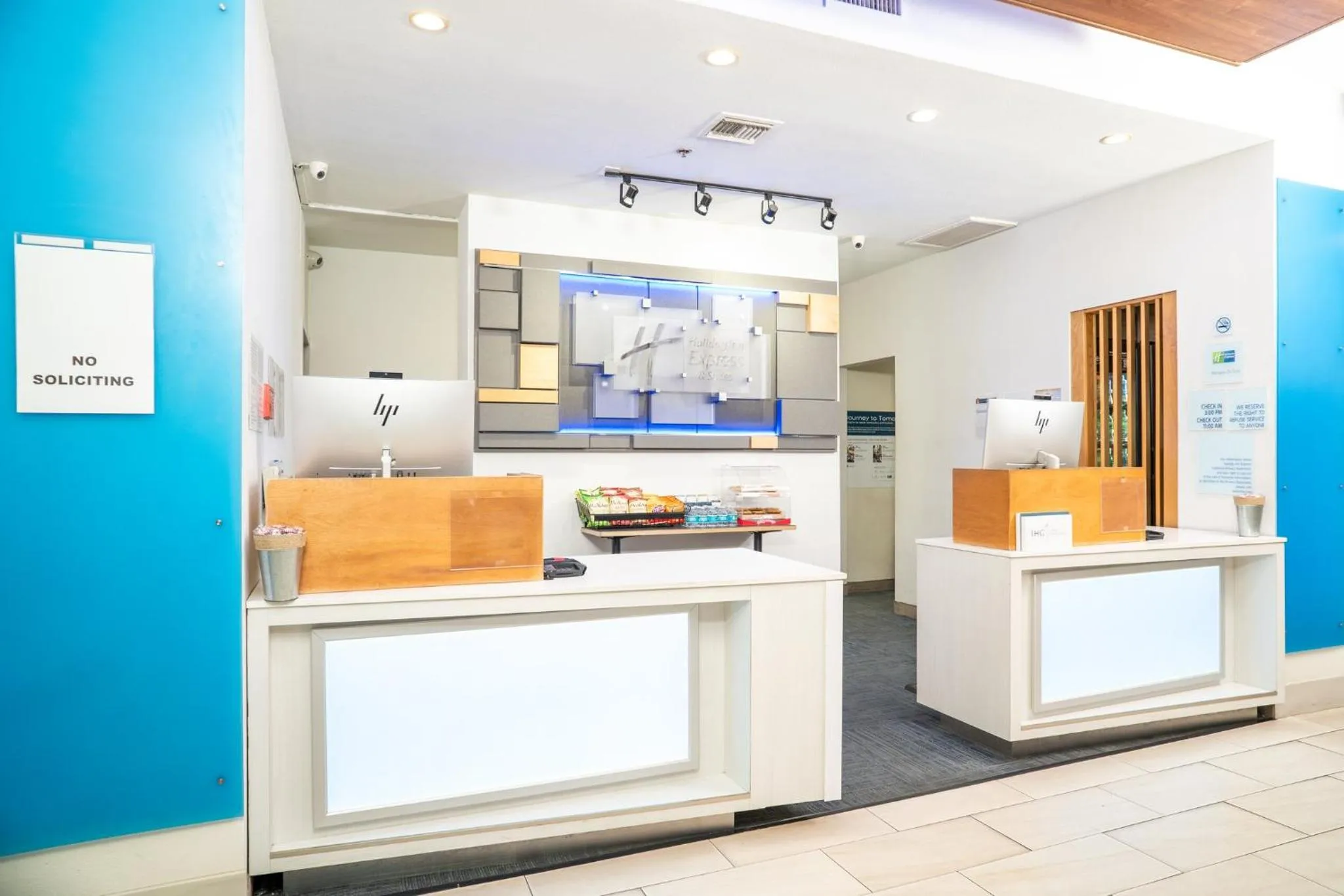 Property building in Holiday Inn Express Hotel & Suites Hesperia by IHG