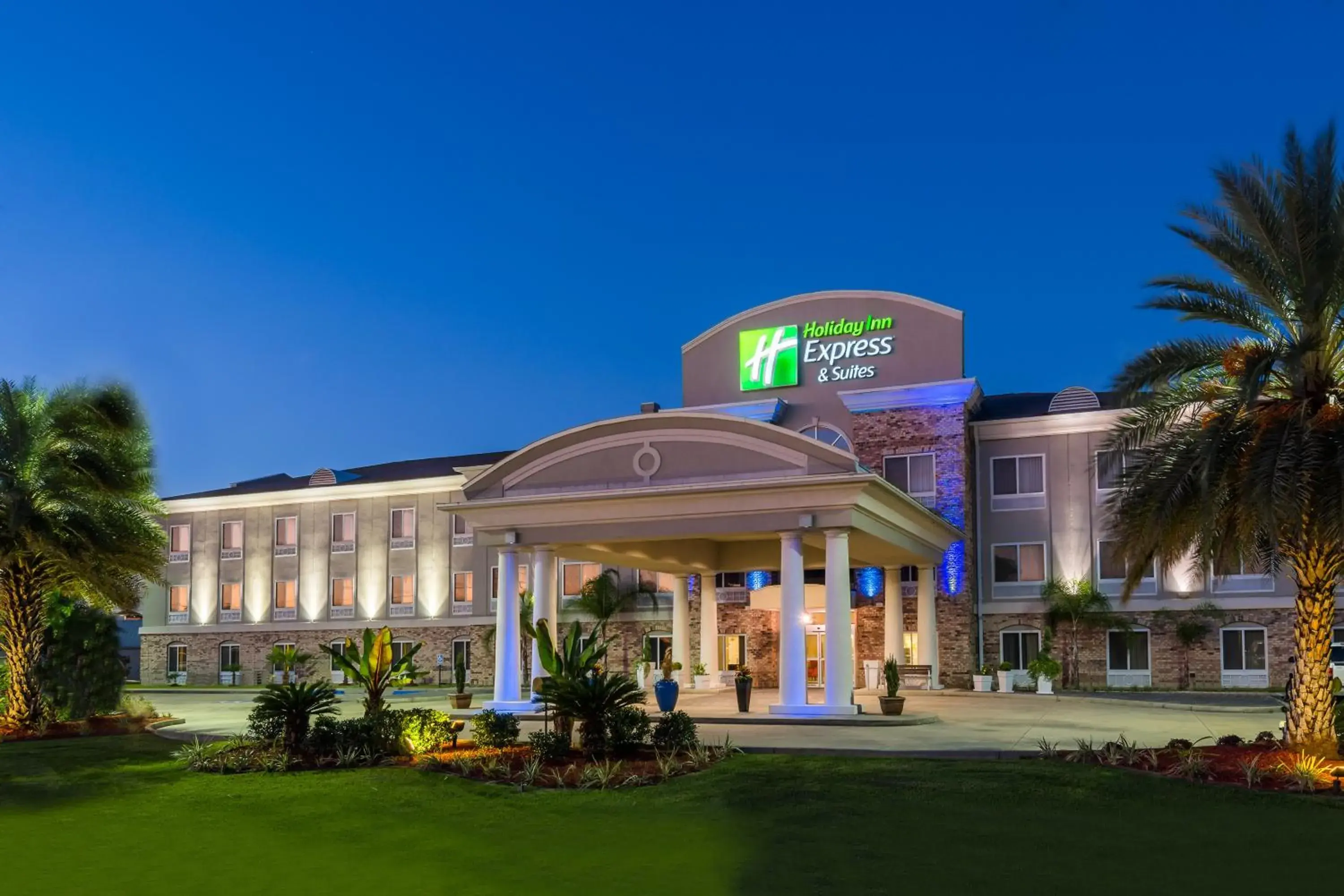 Property building in Holiday Inn Express Hotel & Suites New Iberia - Avery Island by IHG Property building in Holiday Inn Express Hotel & Suites New Iberia - Avery Island by IHG