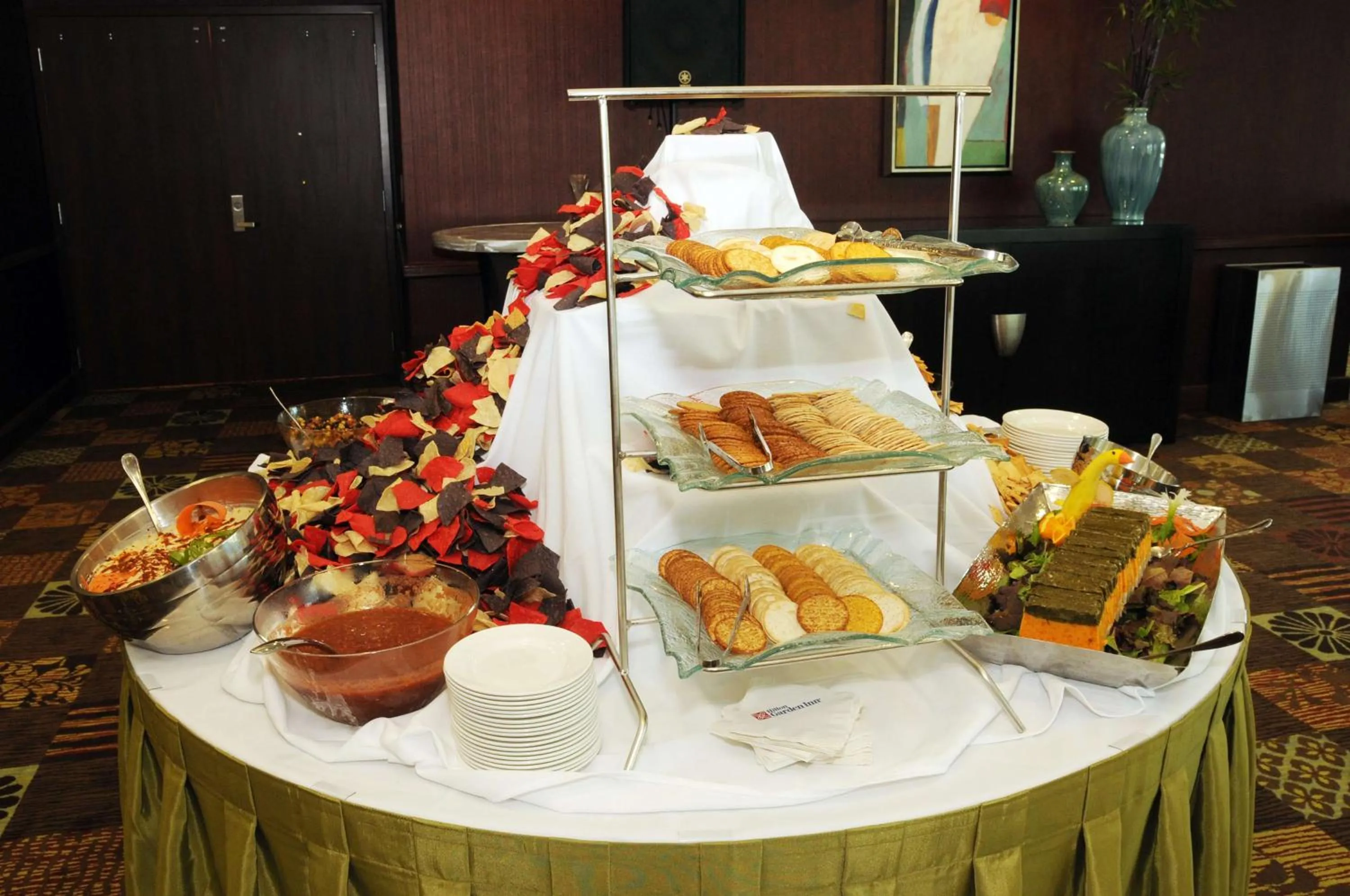 Dining area in Hilton Garden Inn Houston-Pearland