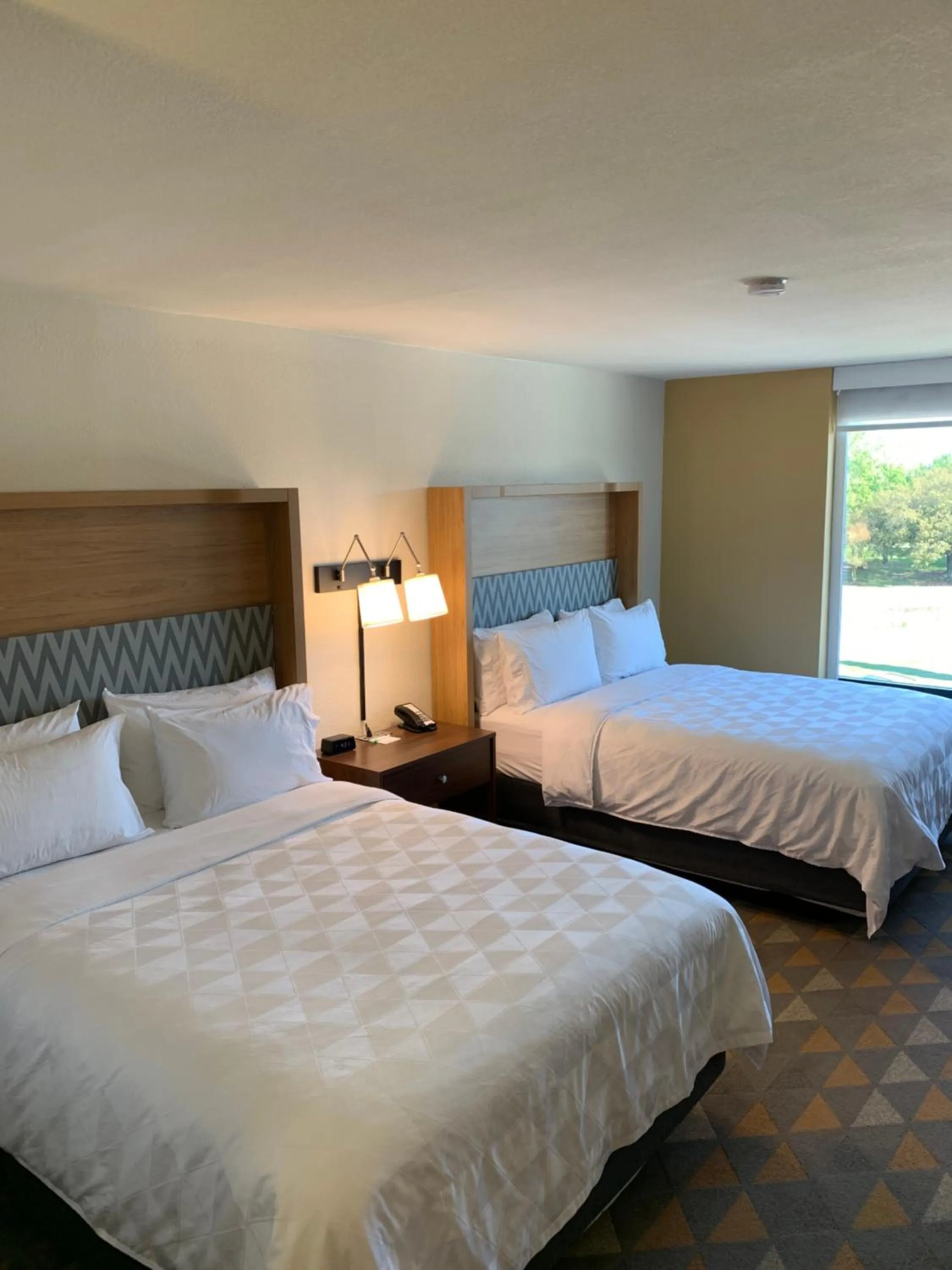 Bed in Holiday Inn Baton Rouge-South by IHG