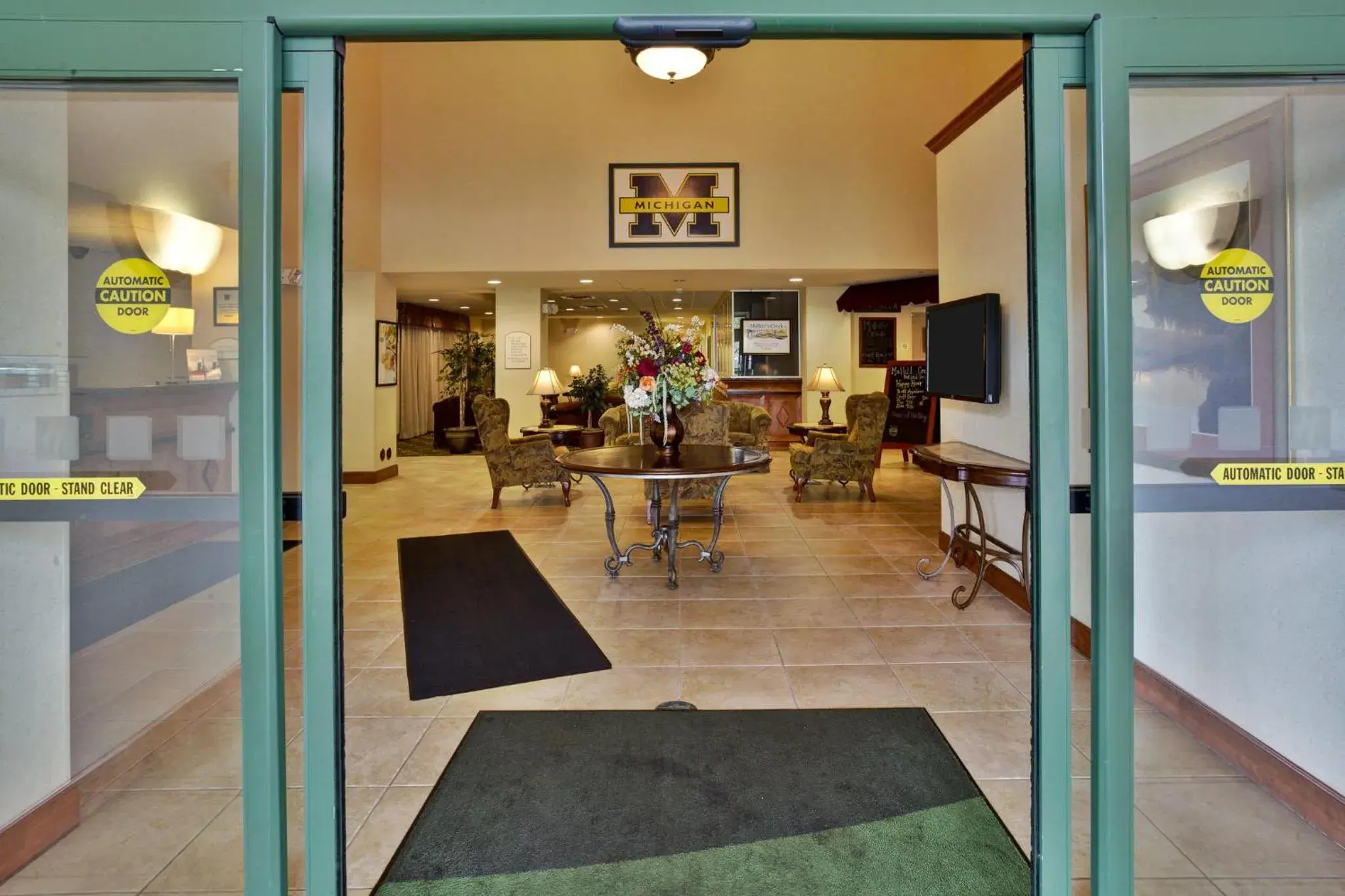 Property building in Holiday Inn Hotel & Suites Ann Arbor University of Michigan Area by IHG Property building in Holiday Inn Hotel & Suites Ann Arbor University of Michigan Area by IHG